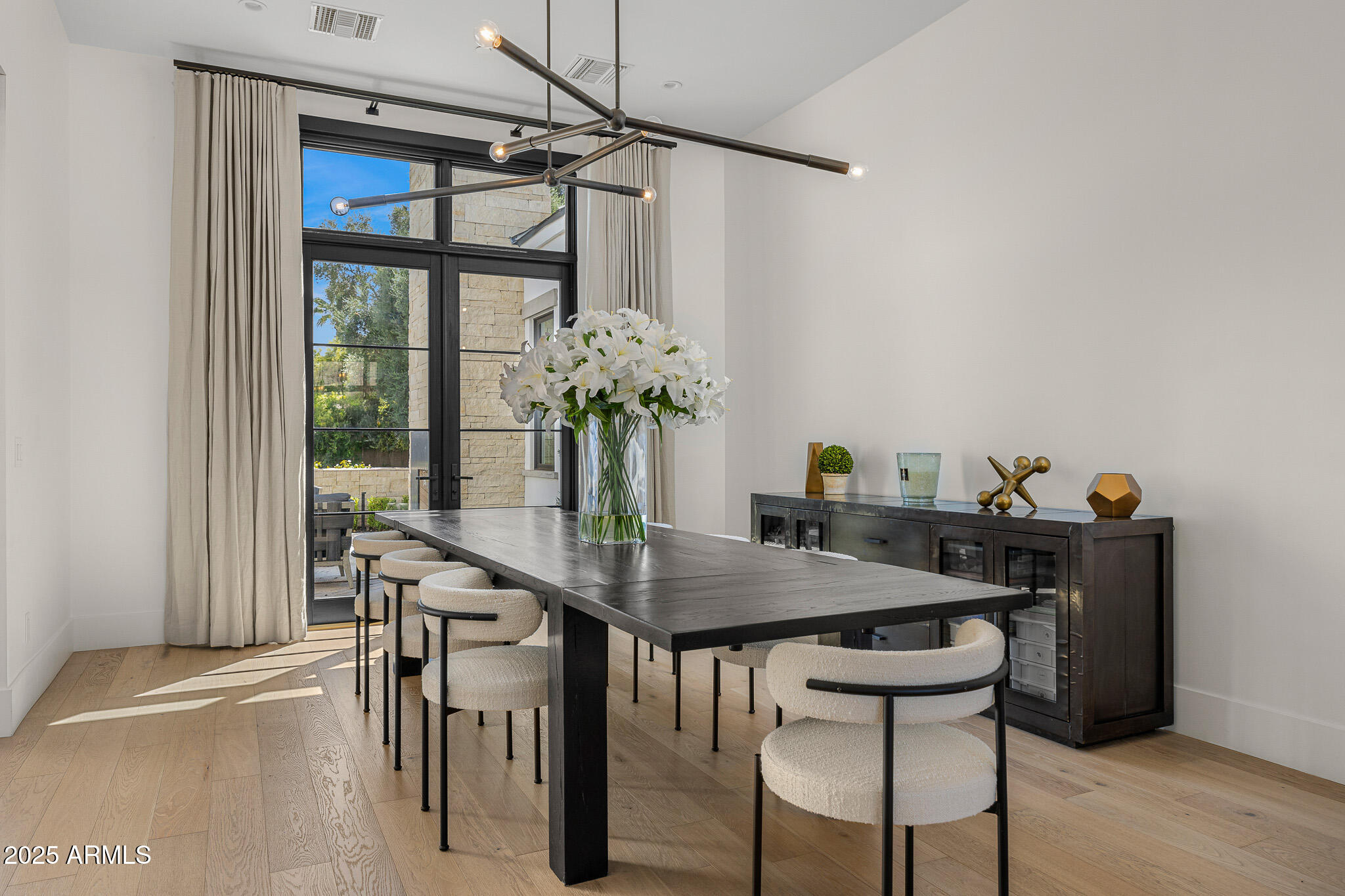 6238 E CALLE ROSA, -