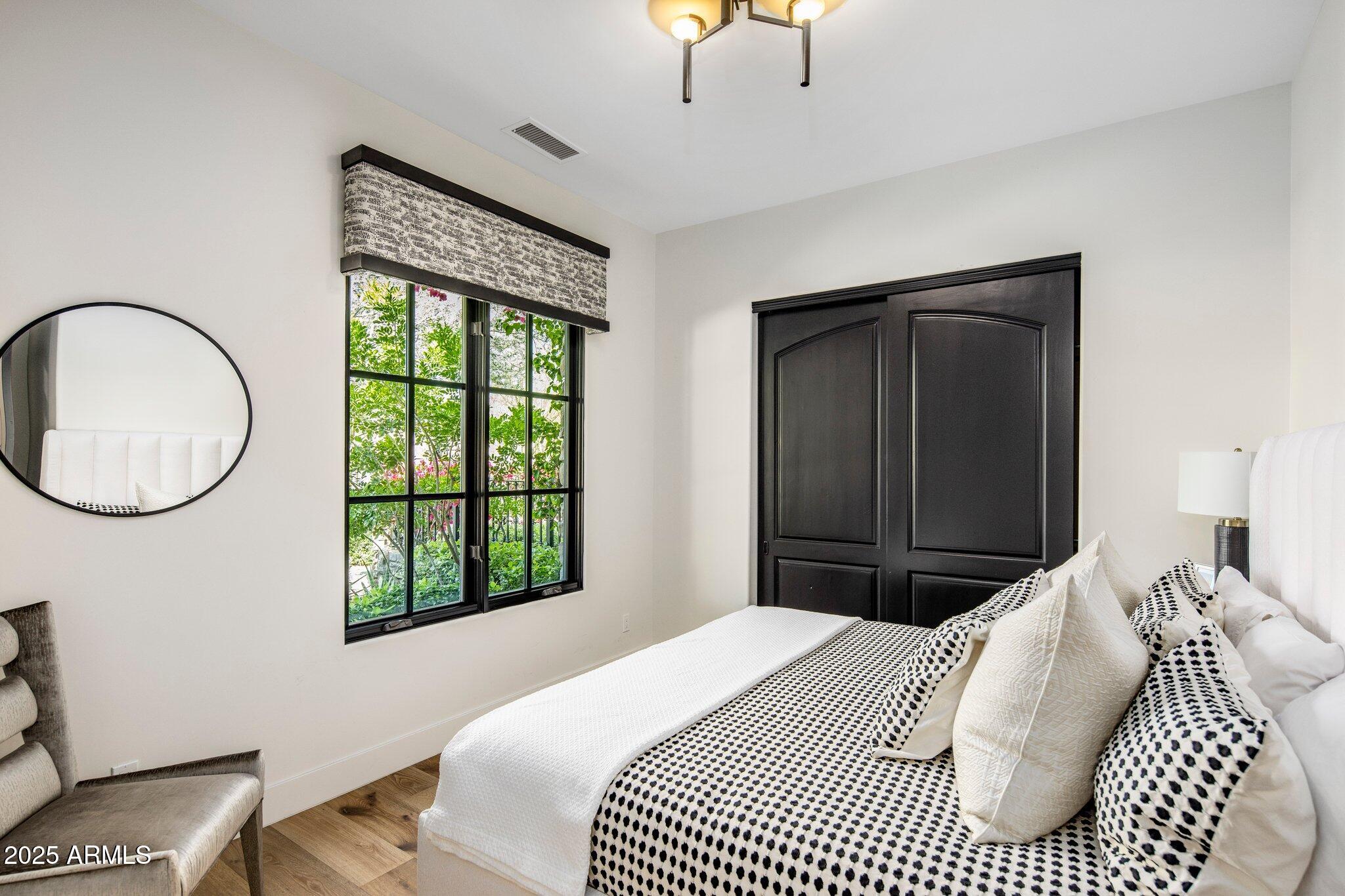 6650 N HILLSIDE Drive