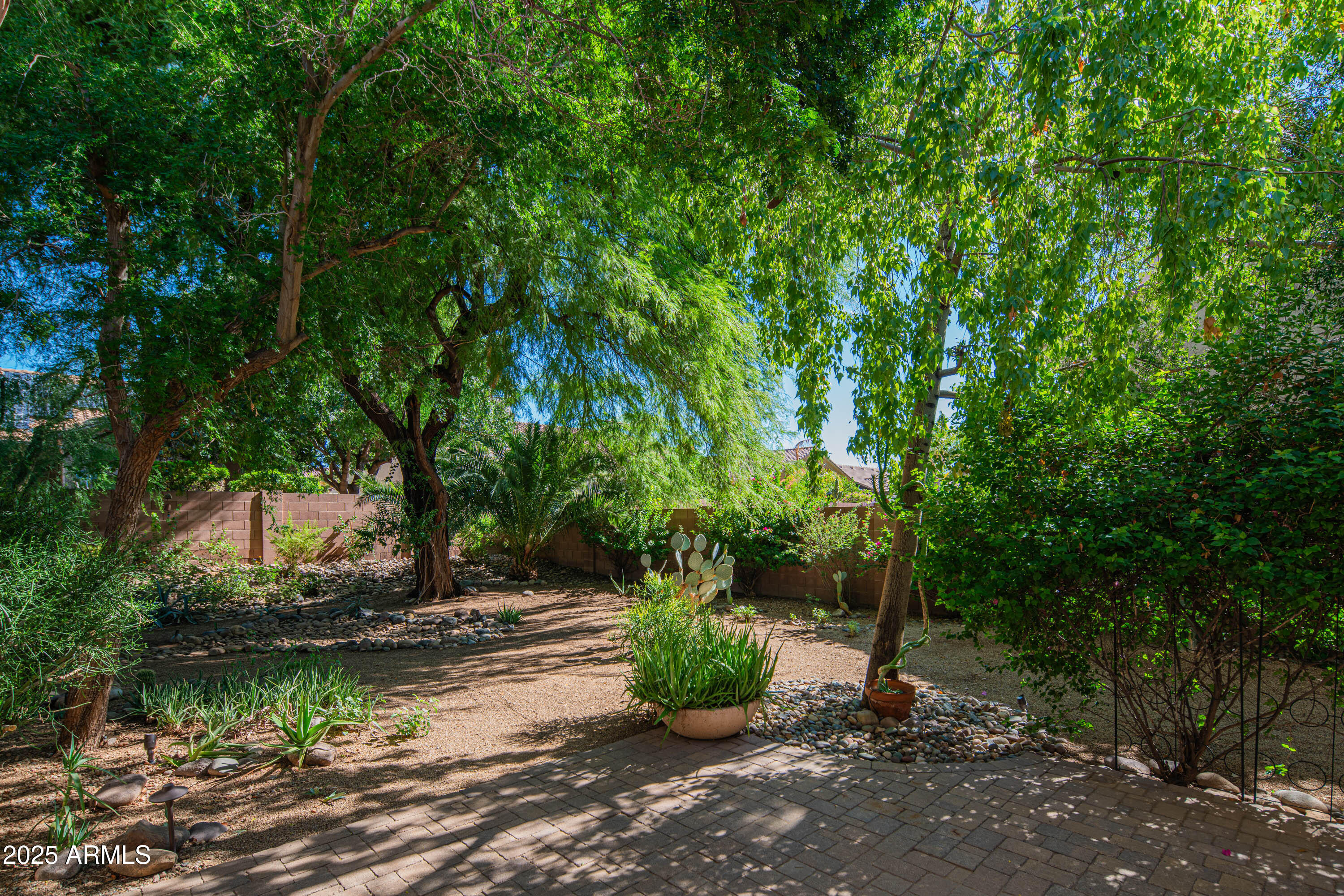 6034 E ANDERSON Drive