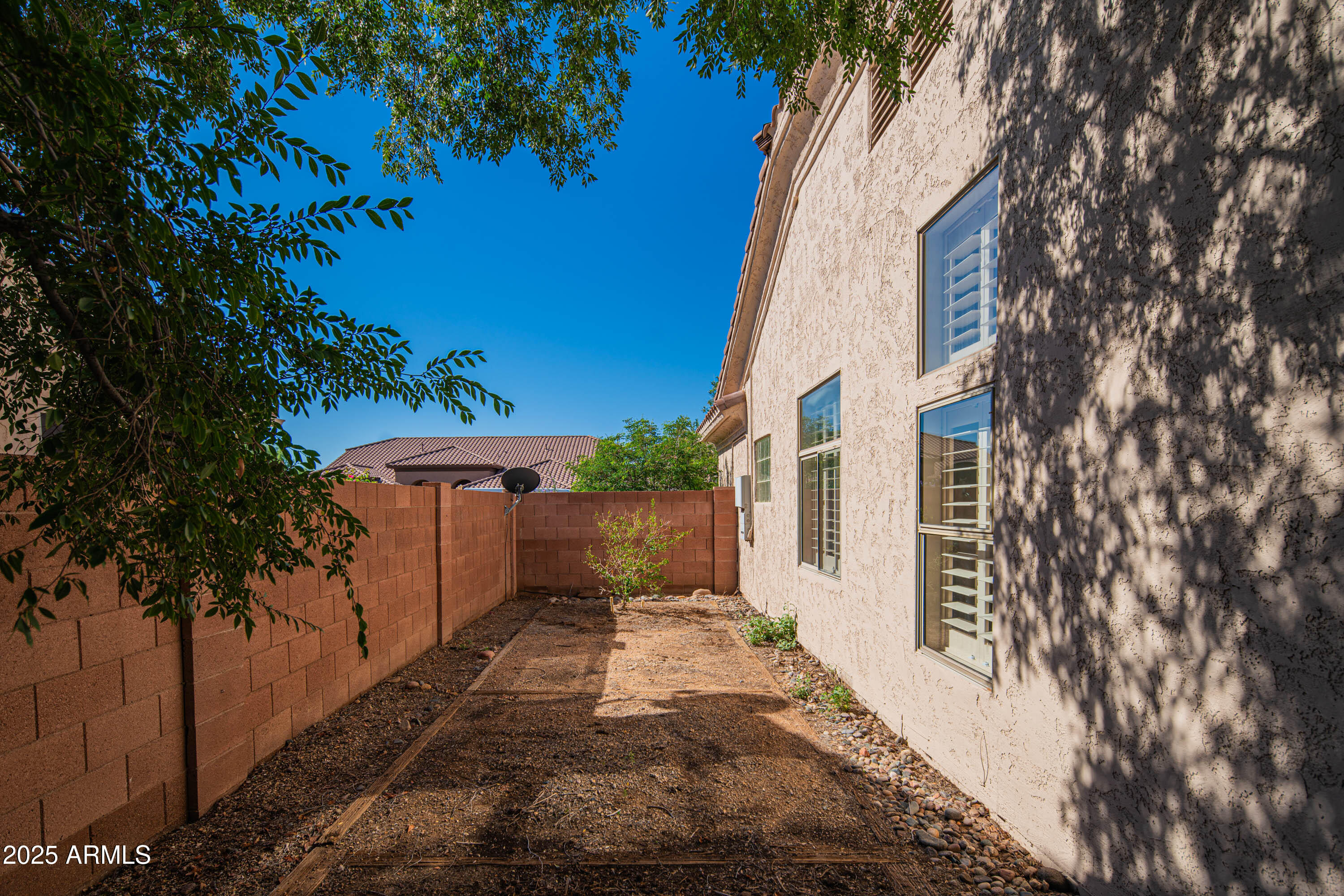 6034 E ANDERSON Drive