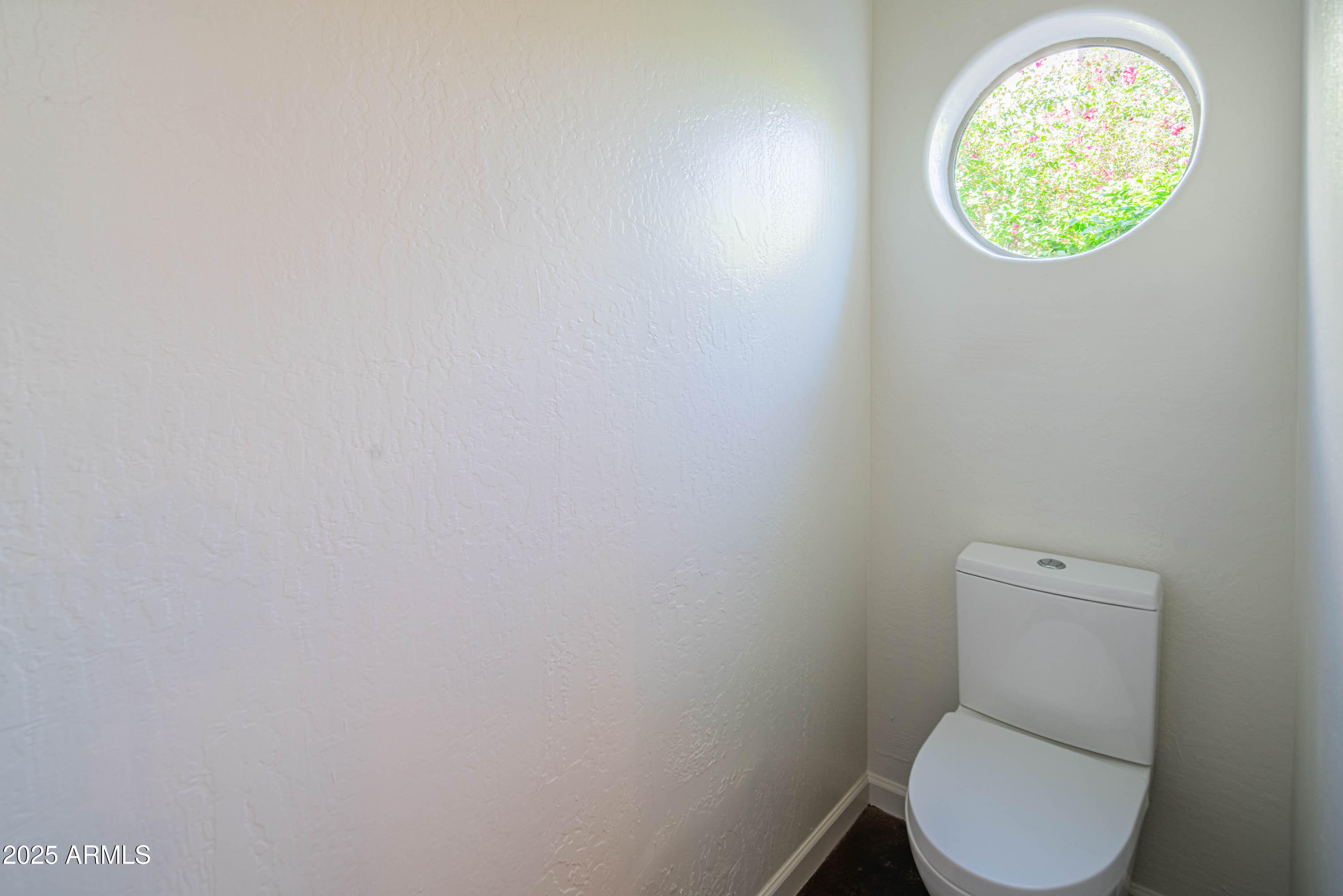 6034 E ANDERSON Drive