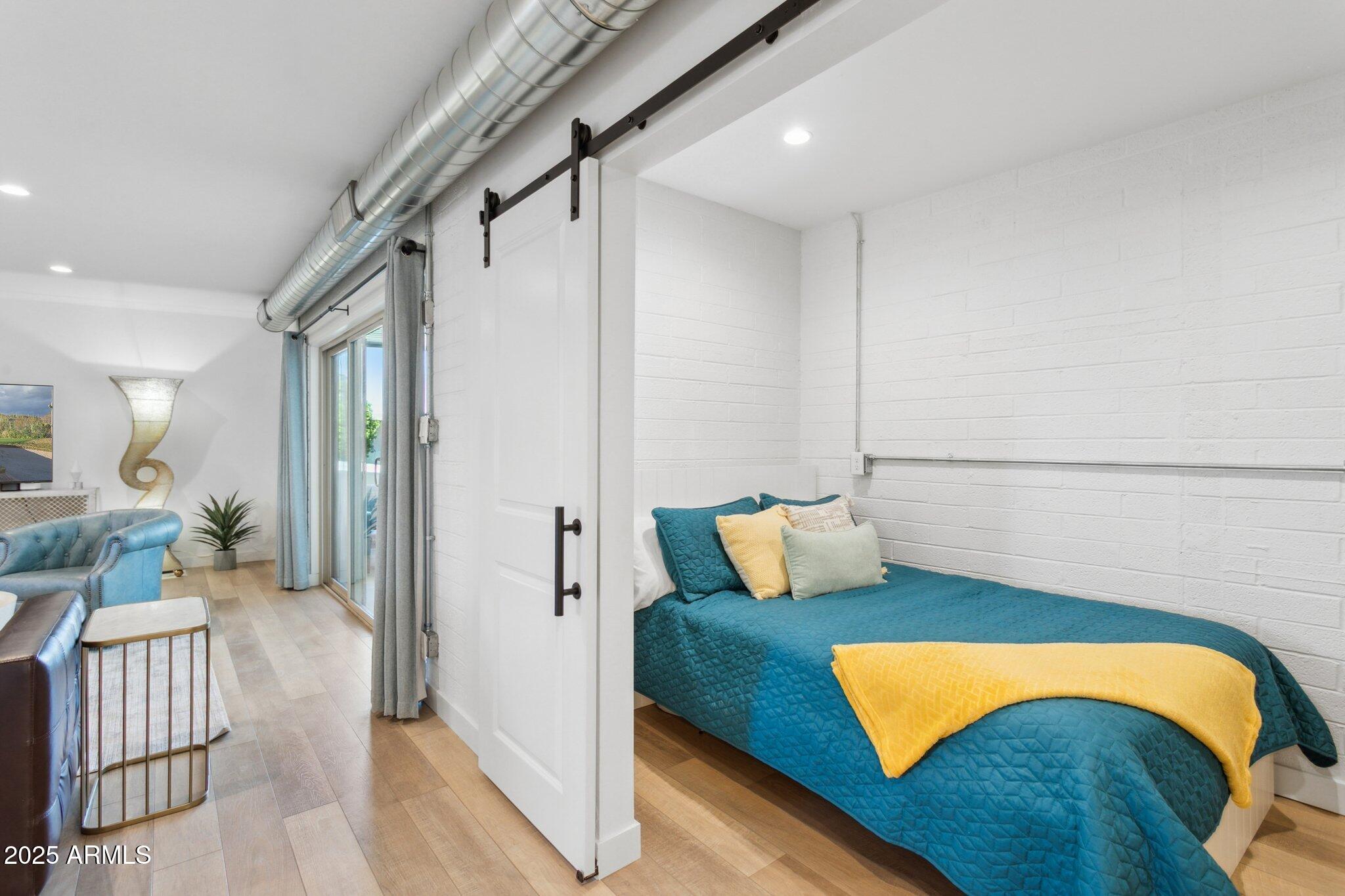 6824 E 2ND Street, 215