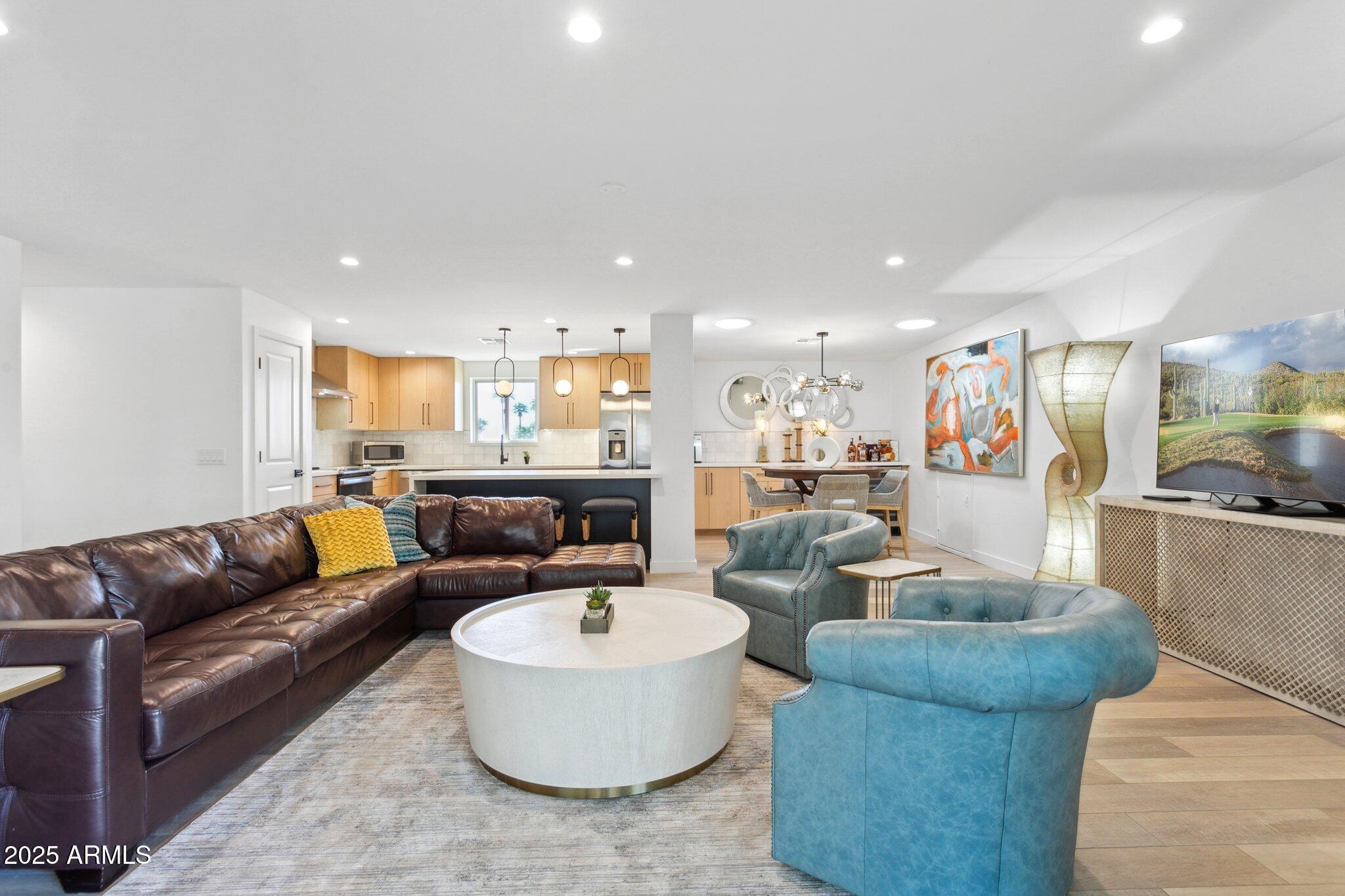 6824 E 2ND Street, 215