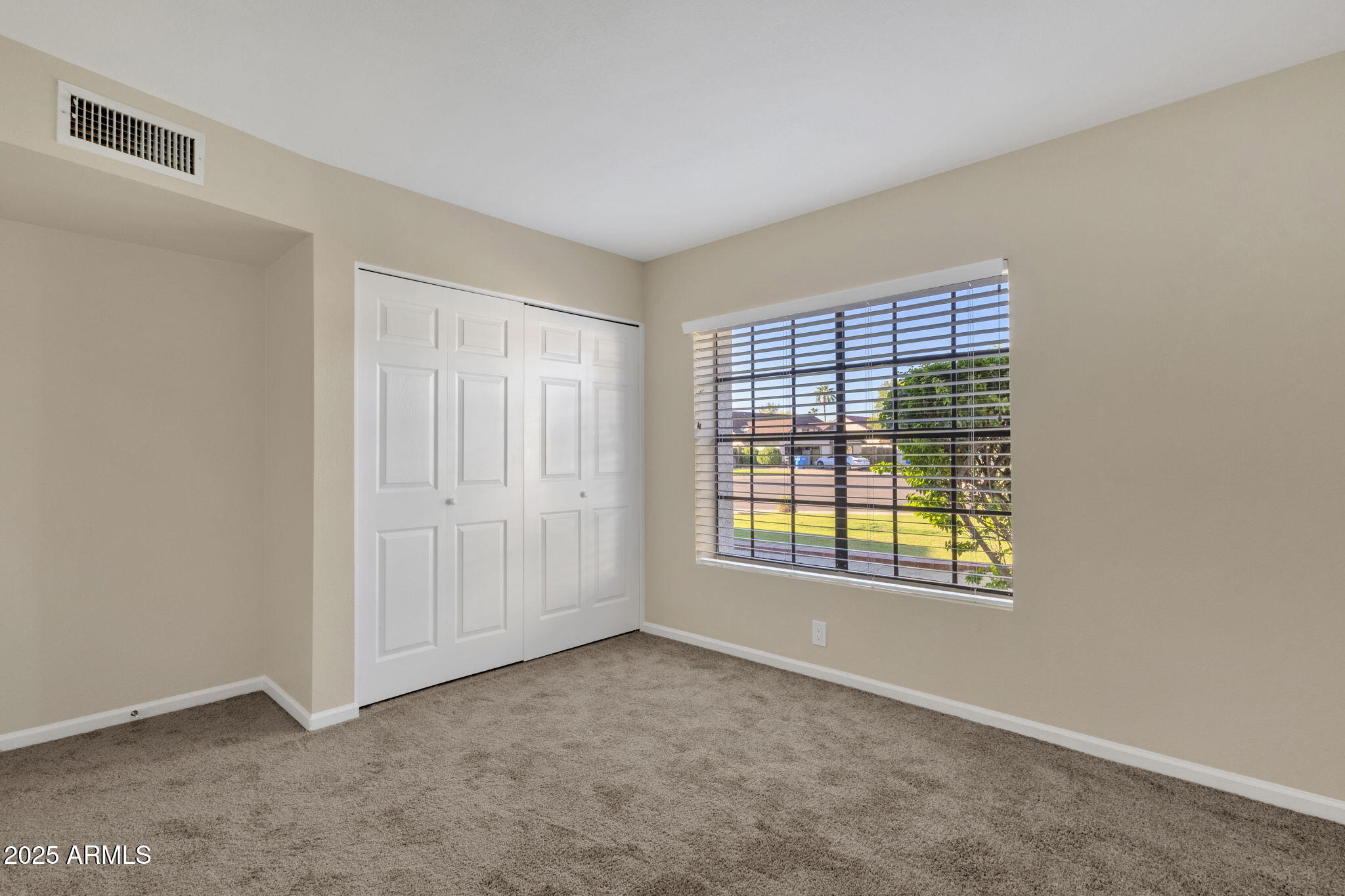 4307 E GREENWAY Lane