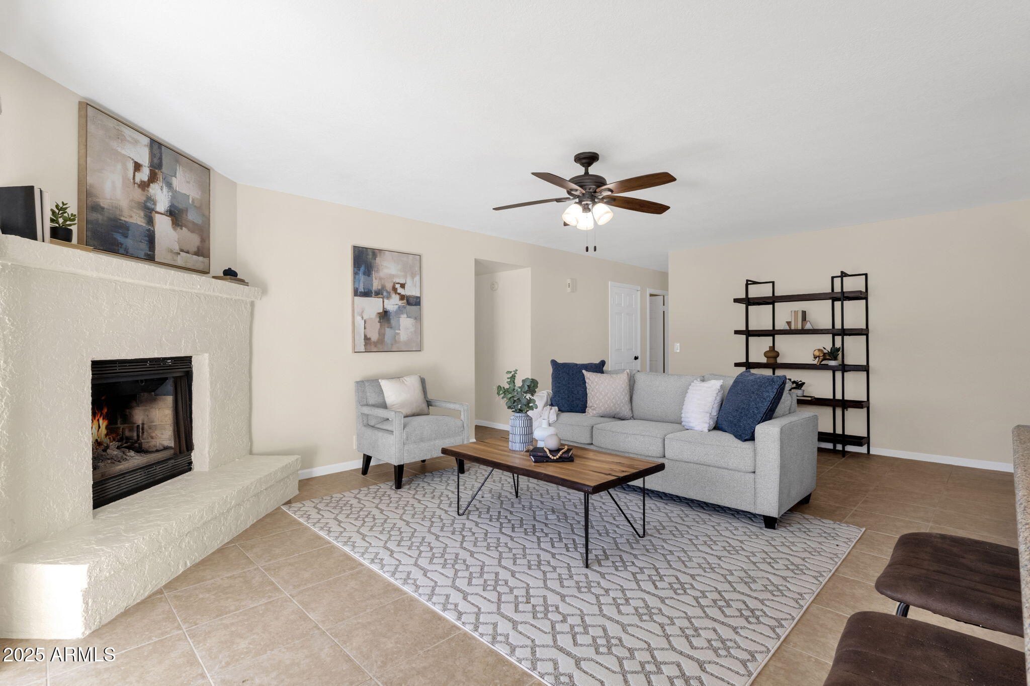 4307 E GREENWAY Lane