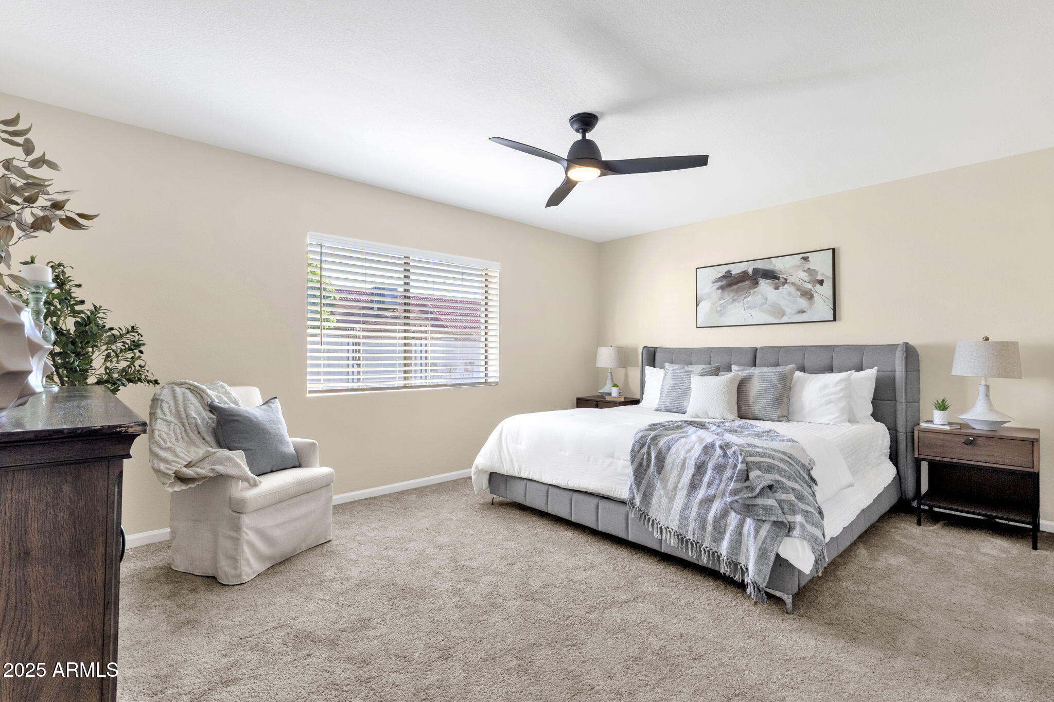 4307 E GREENWAY Lane