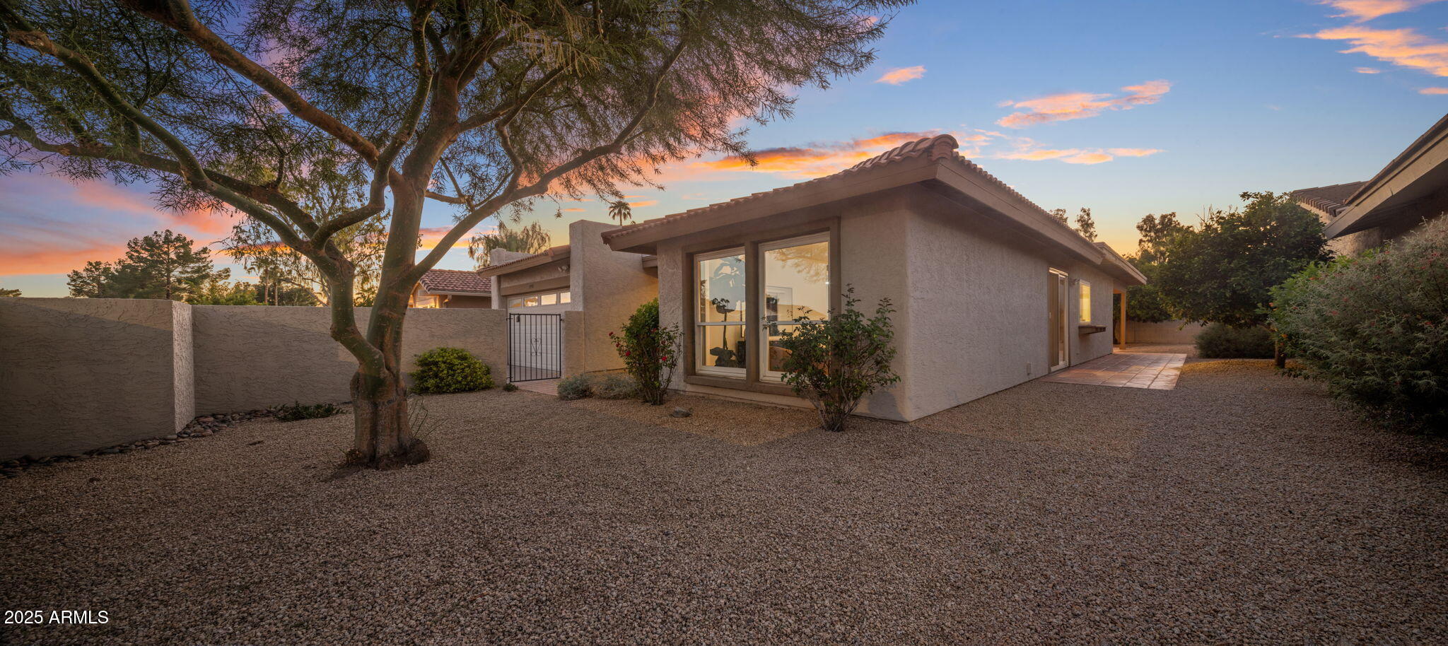 7752 N VIA DEL MUNDO