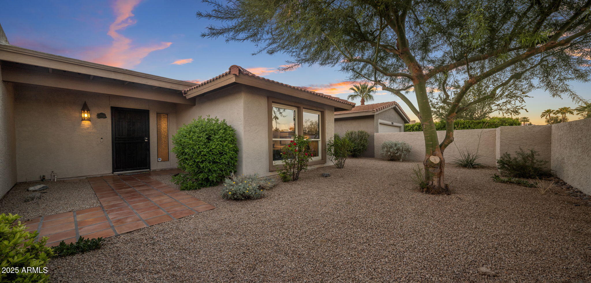 7752 N VIA DEL MUNDO