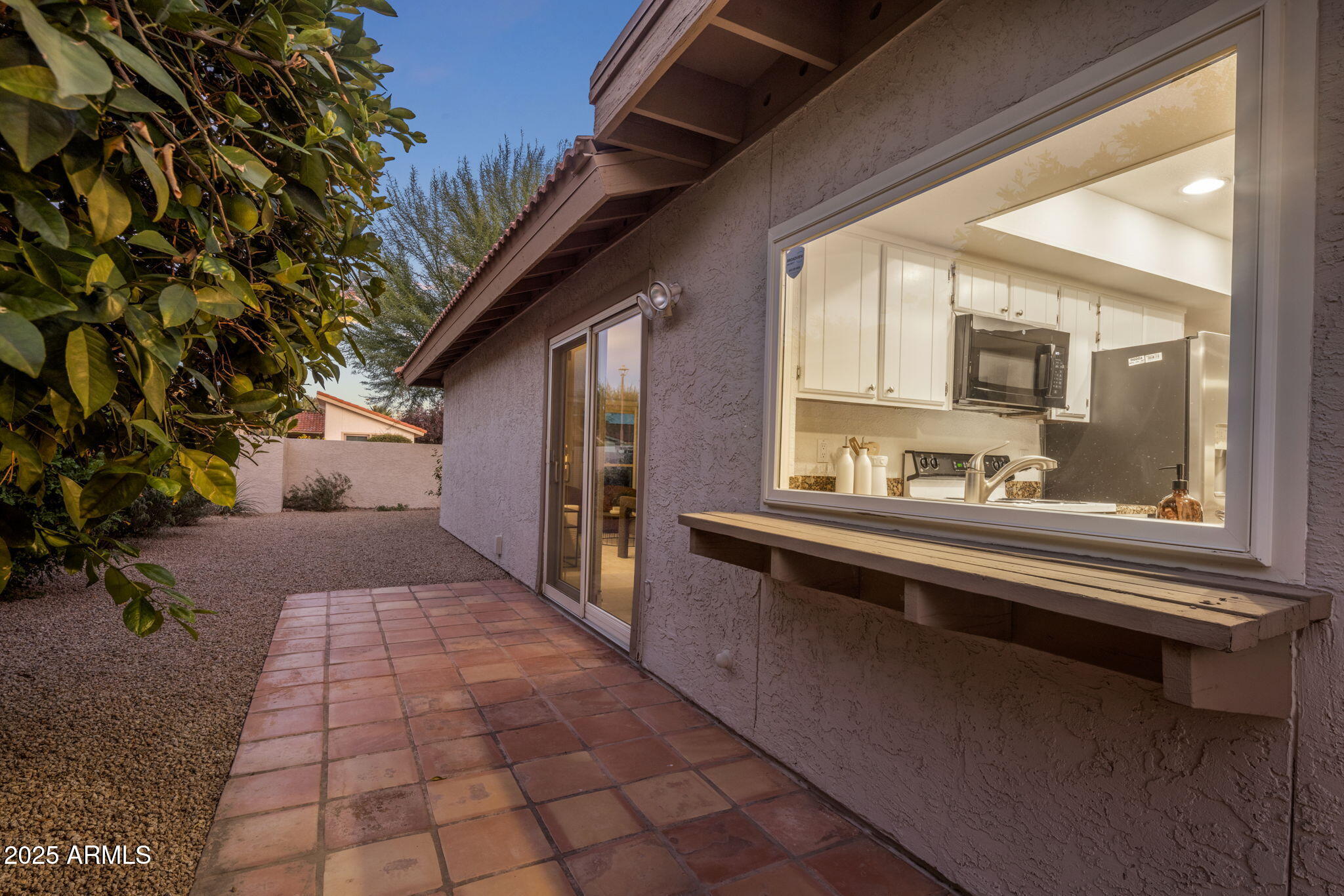 7752 N VIA DEL MUNDO