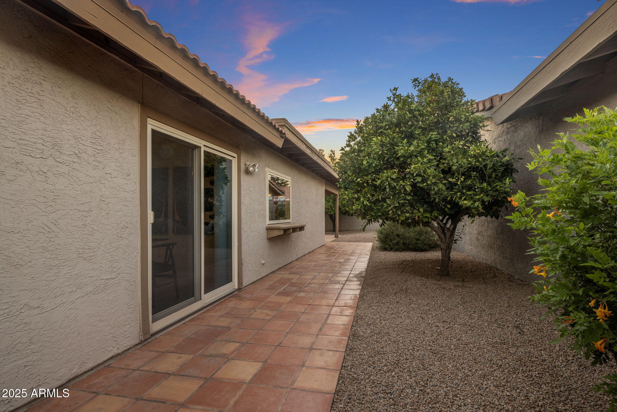 7752 N VIA DEL MUNDO