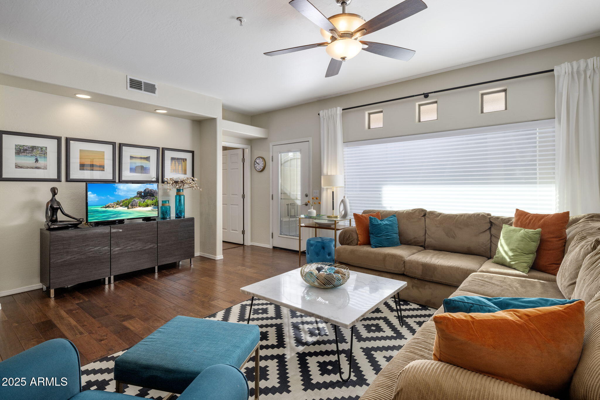 1351 N PLEASANT Drive, 1118