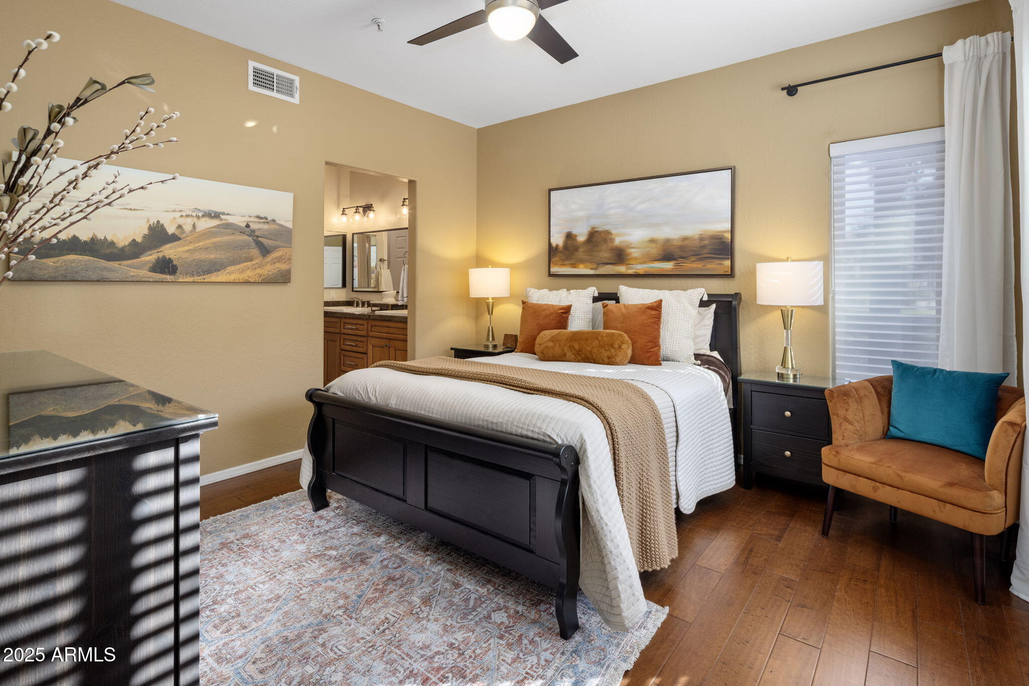 1351 N PLEASANT Drive, 1118