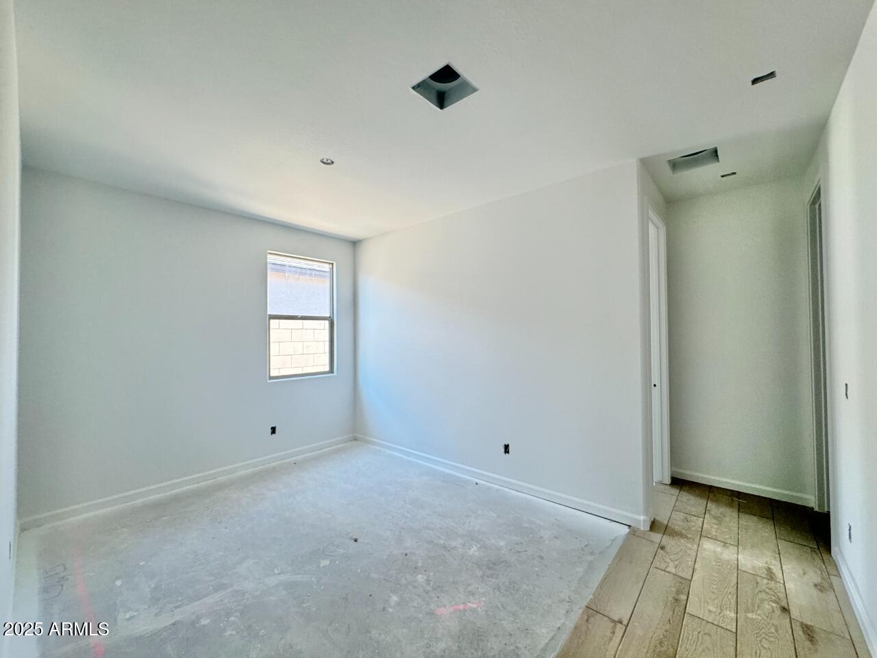 15736 W CAMDEN Avenue