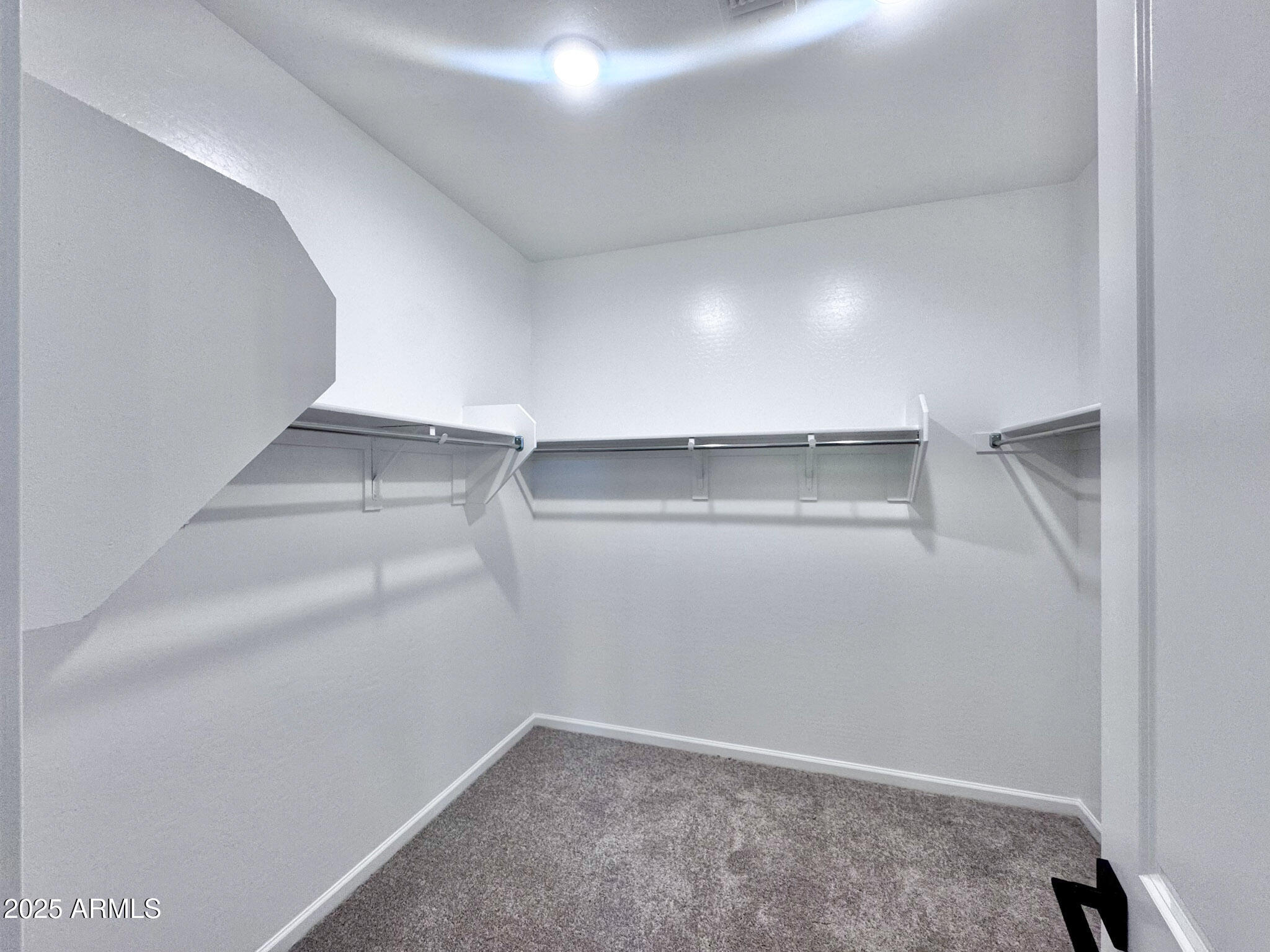 15736 W CAMDEN Avenue