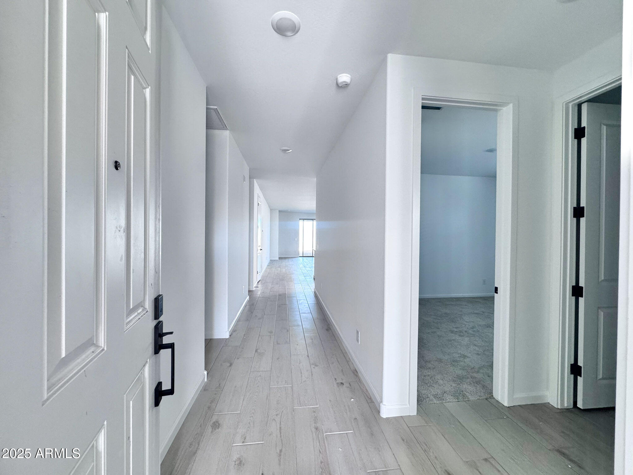 15736 W CAMDEN Avenue