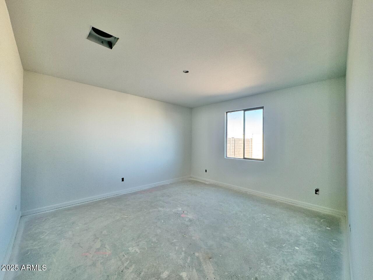 15736 W CAMDEN Avenue