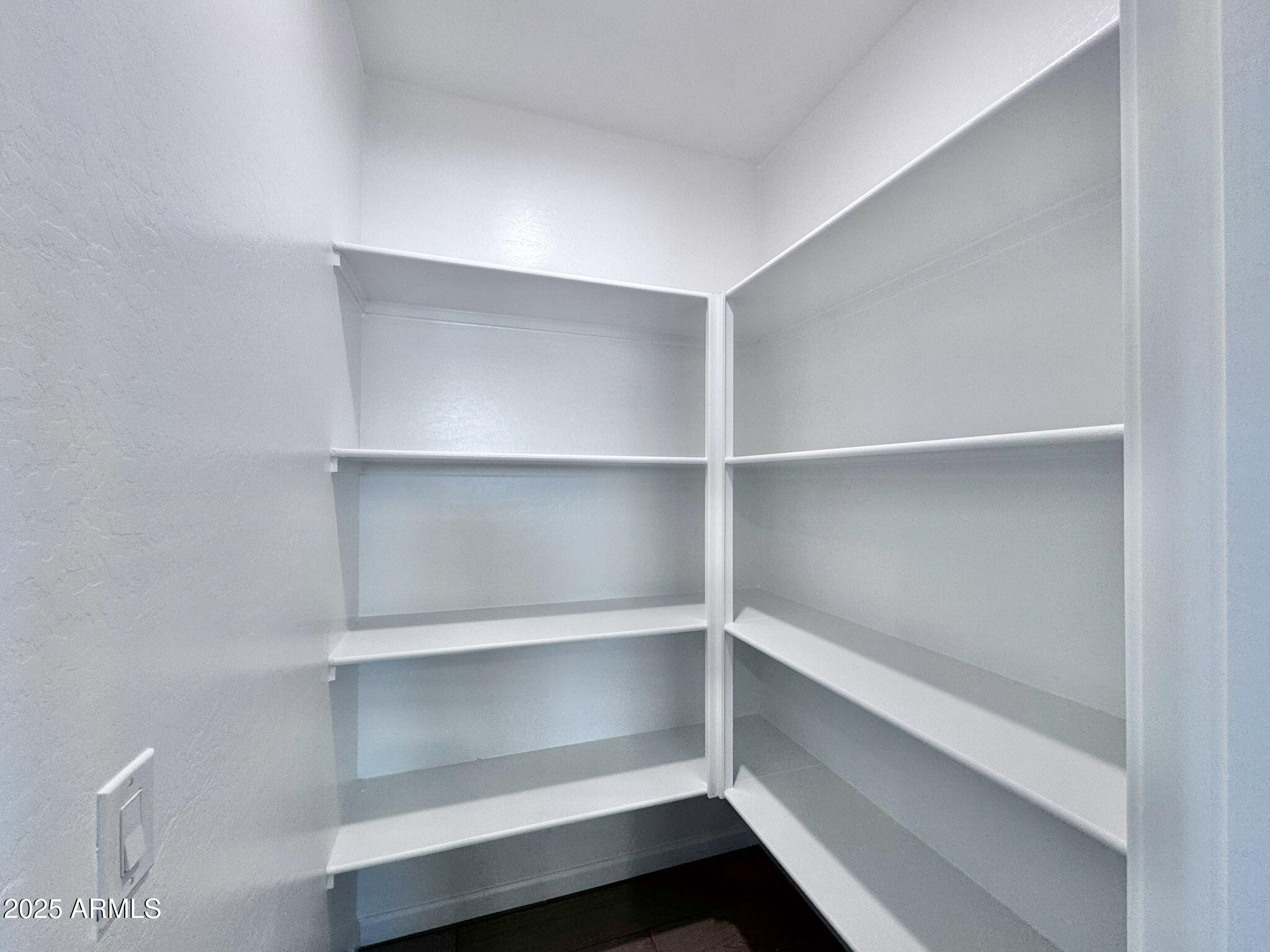 15736 W CAMDEN Avenue