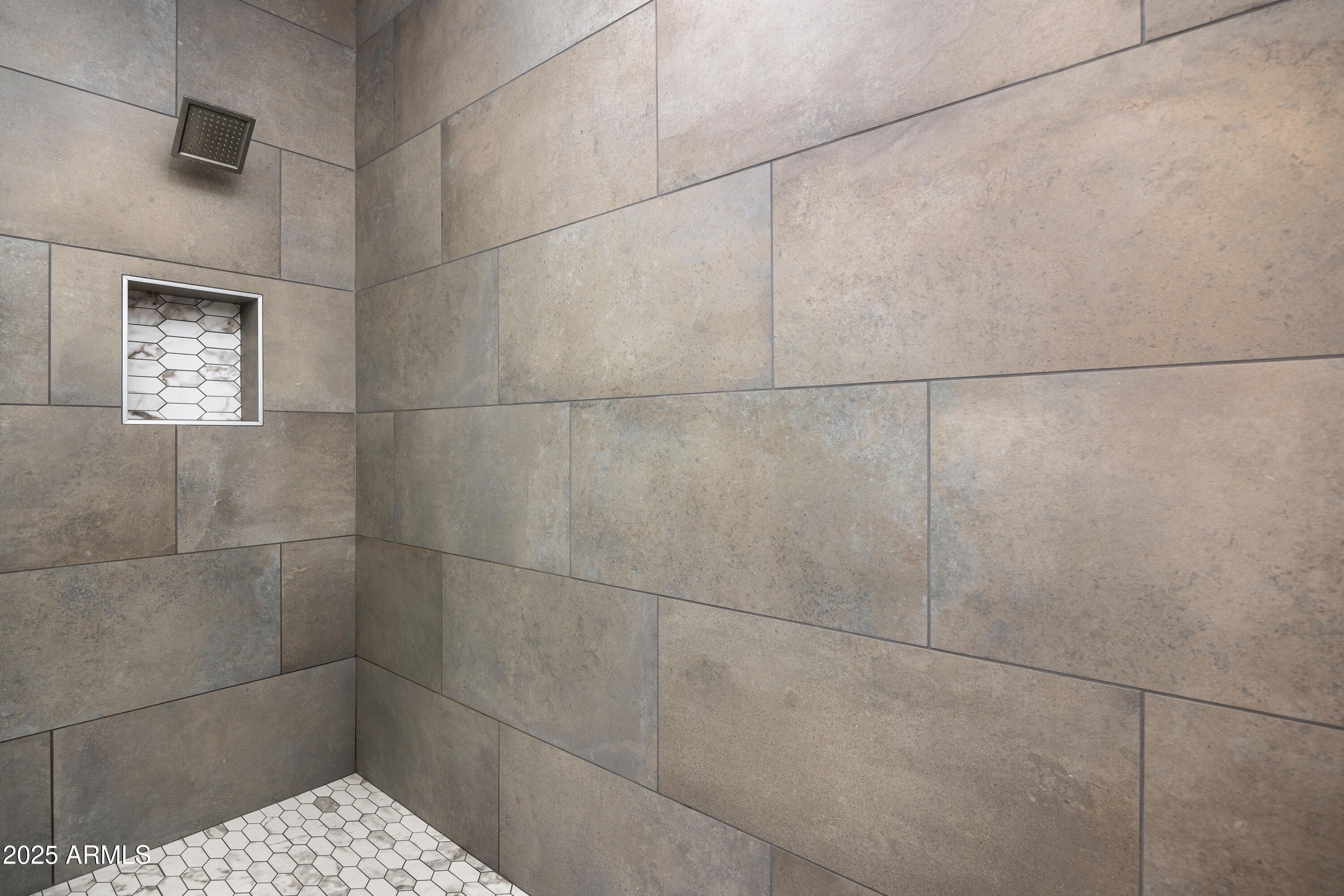 3200 N 39TH Street, 11