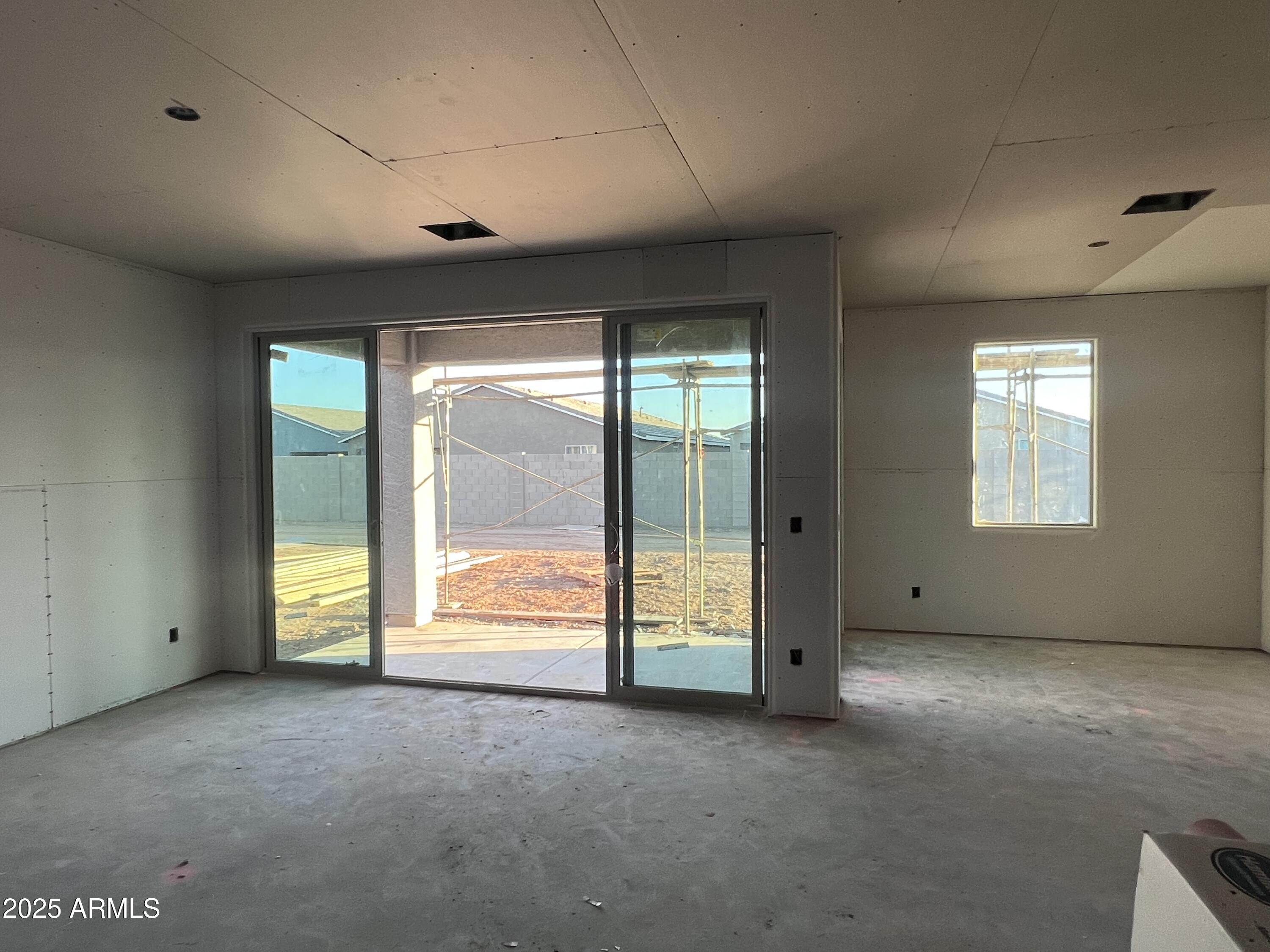 15723 W CAMDEN Avenue