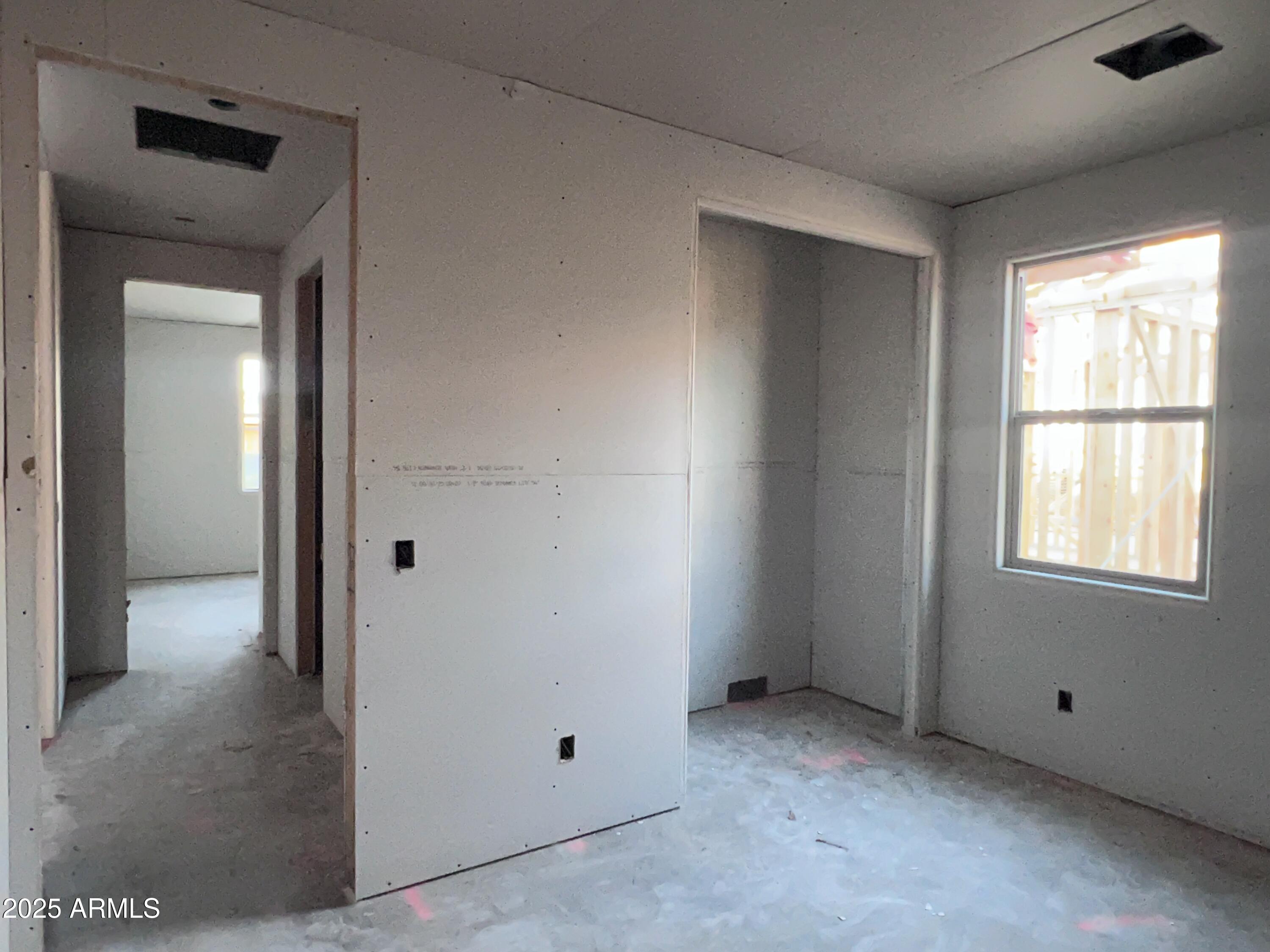 15723 W CAMDEN Avenue