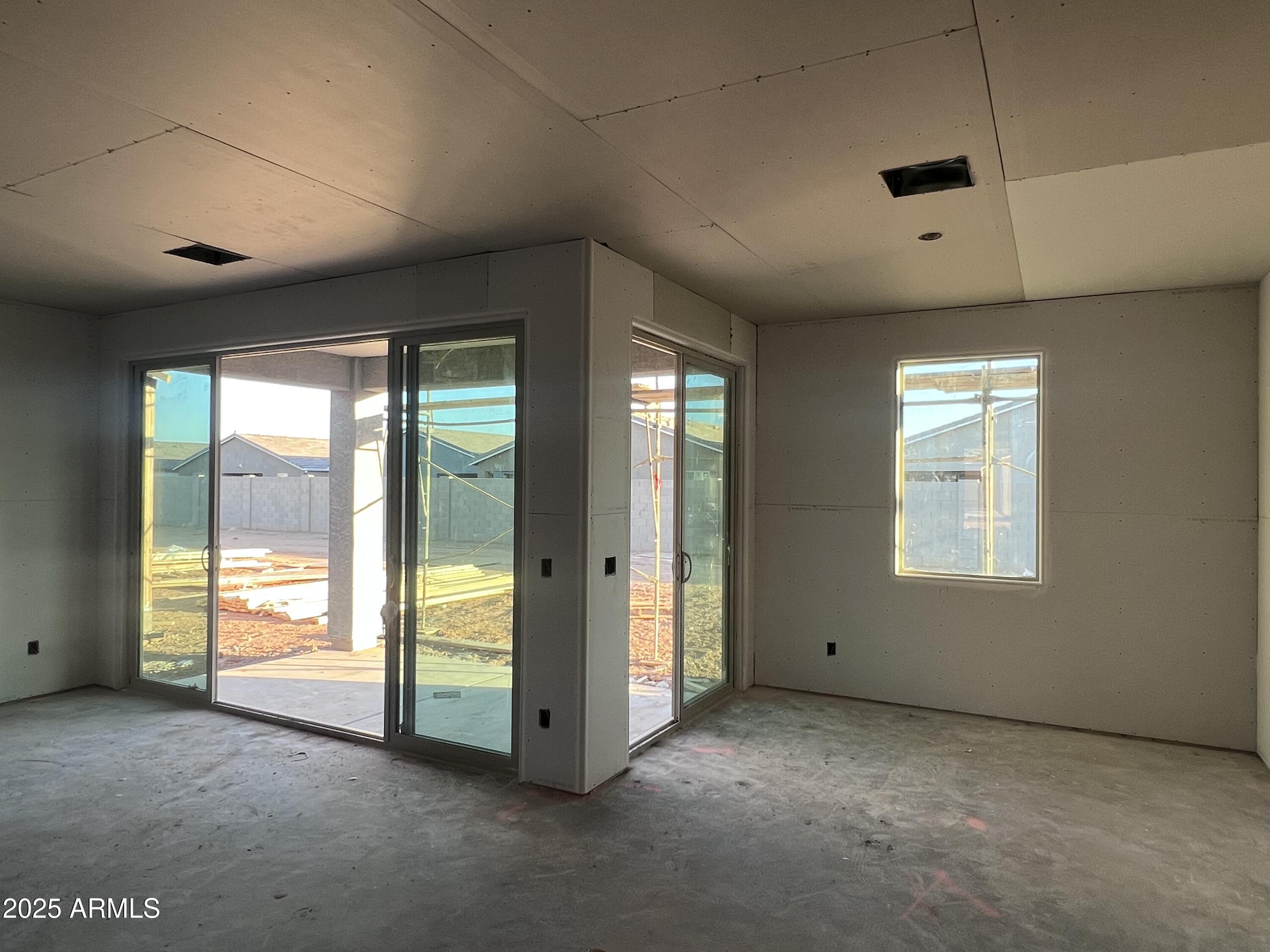 15723 W CAMDEN Avenue