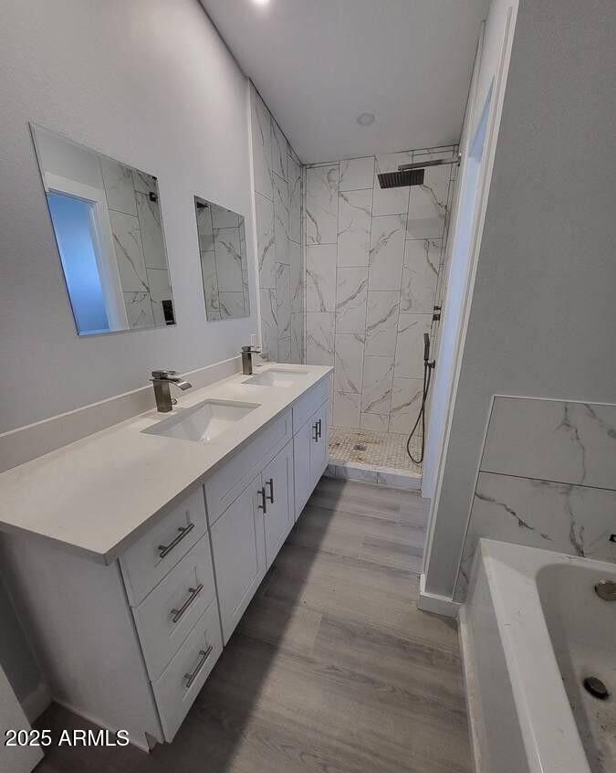 2515 E BROADWAY Road