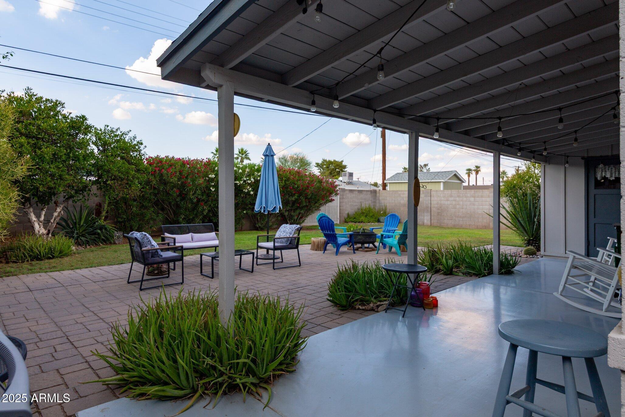 7912 E MORELAND Street