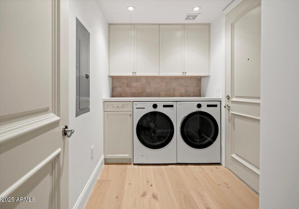 7181 E CAMELBACK Road, 301