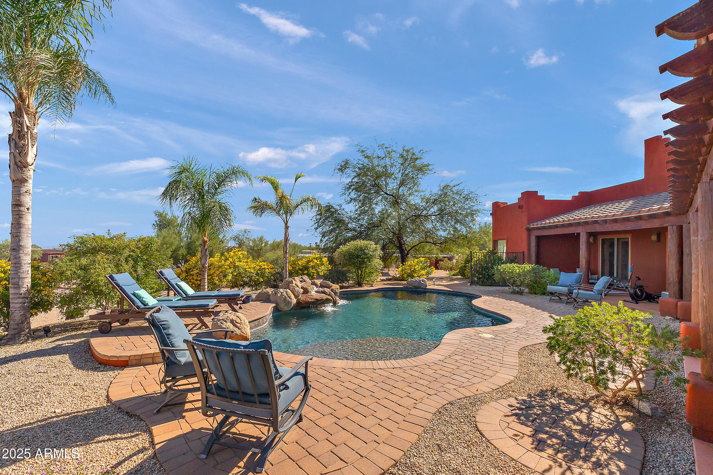 14215 E CALLE DE LAS ESTRELLAS Drive