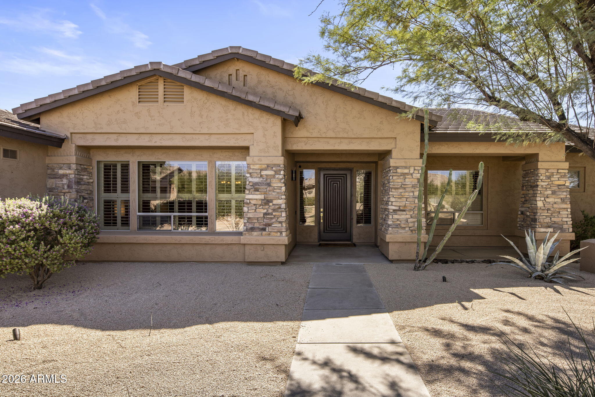 5677 E Hedgehog Place