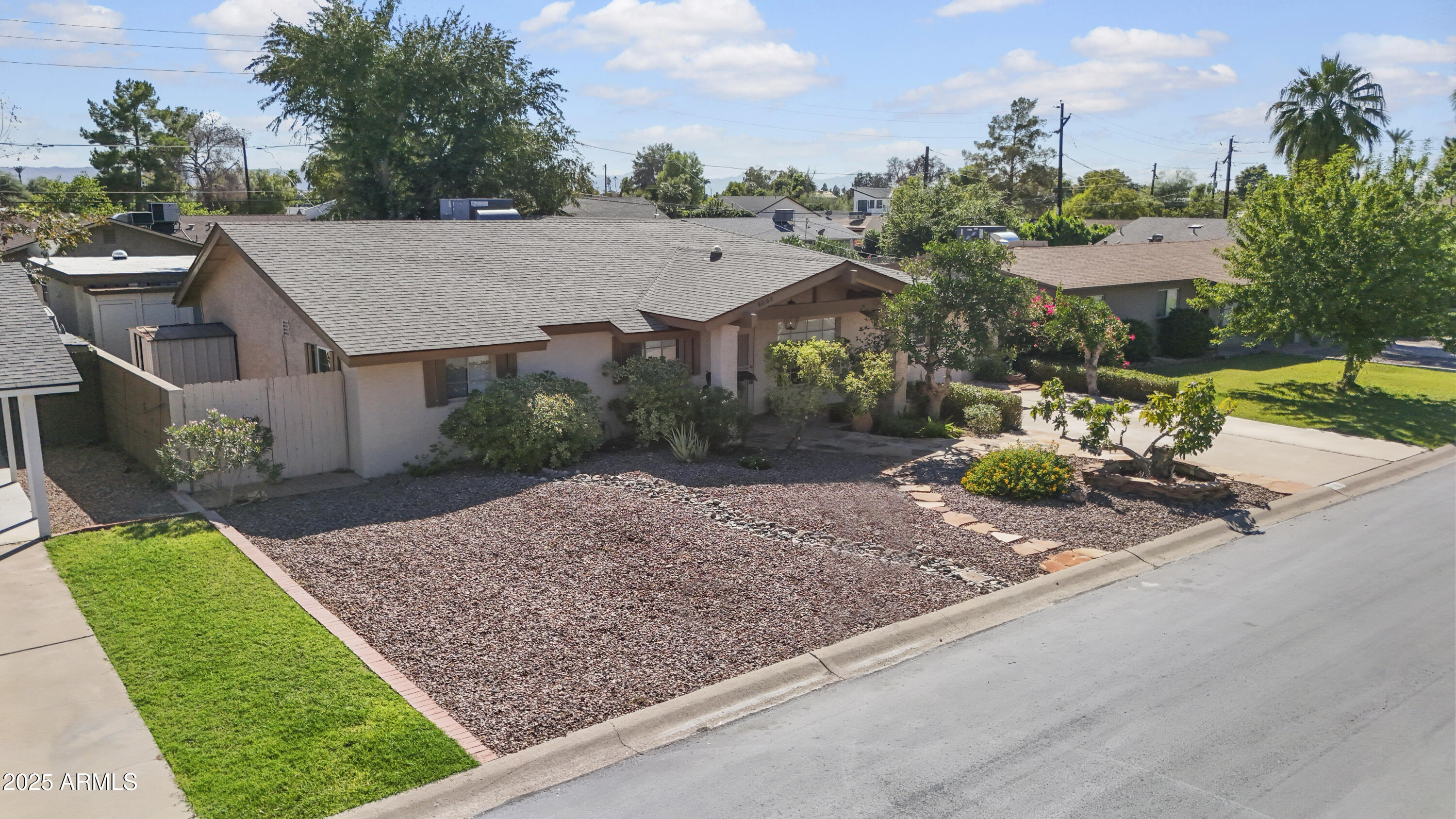 4301 E MONTECITO Avenue