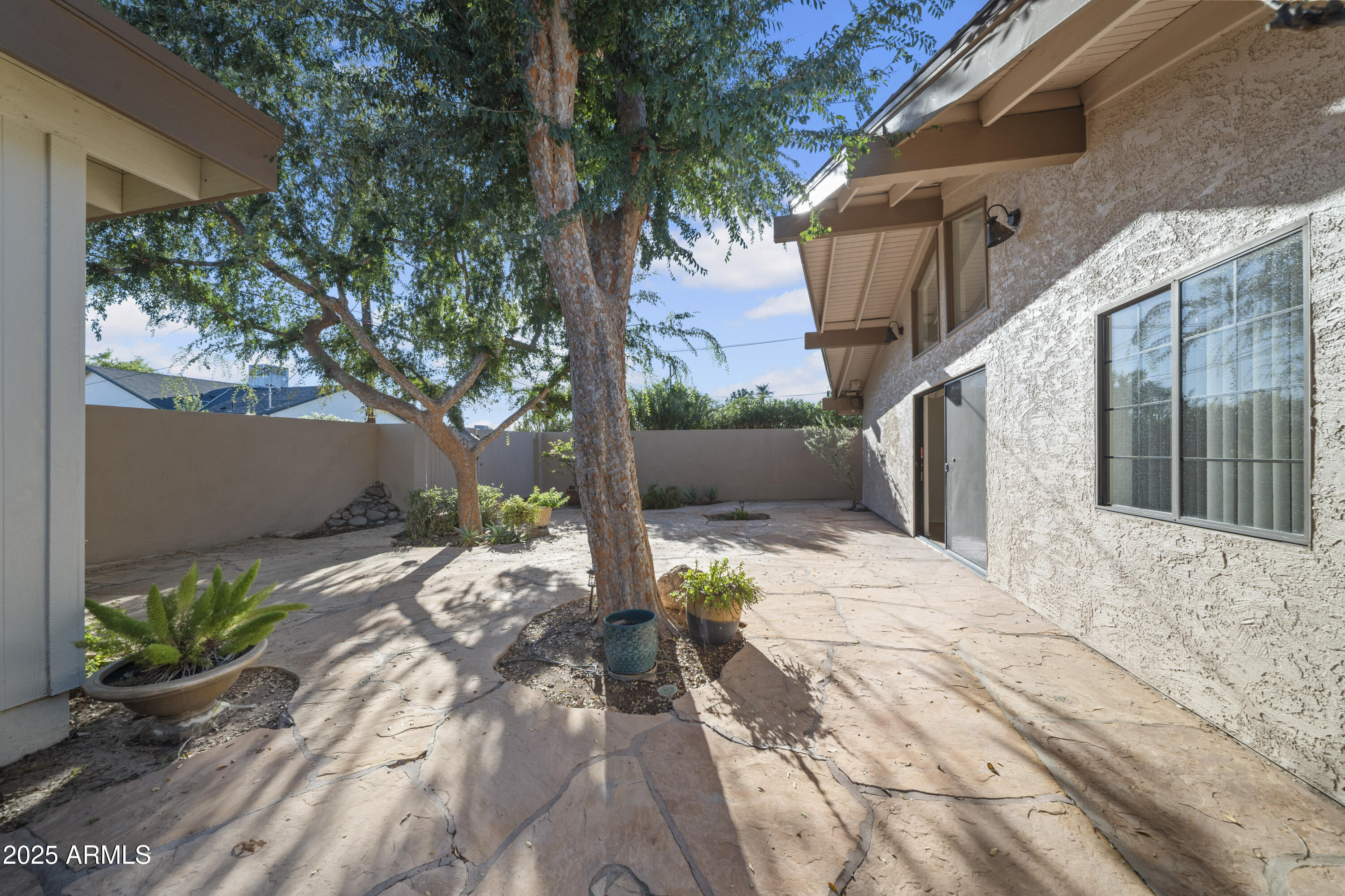 4301 E MONTECITO Avenue