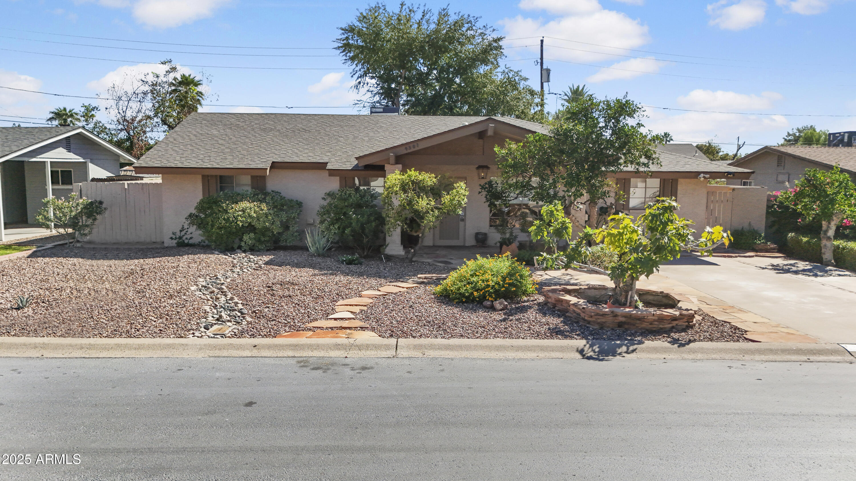 4301 E MONTECITO Avenue