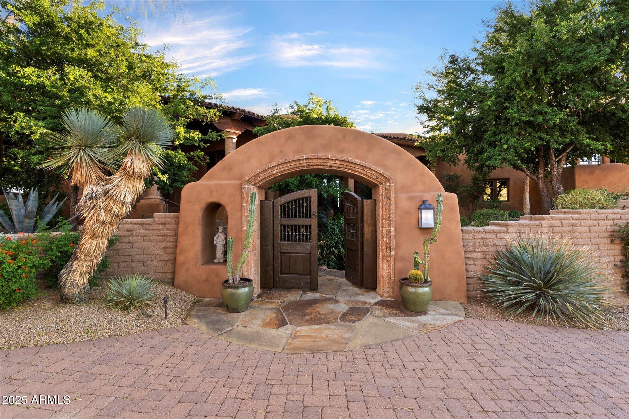 9743 E MADERA Drive, Scottsdale