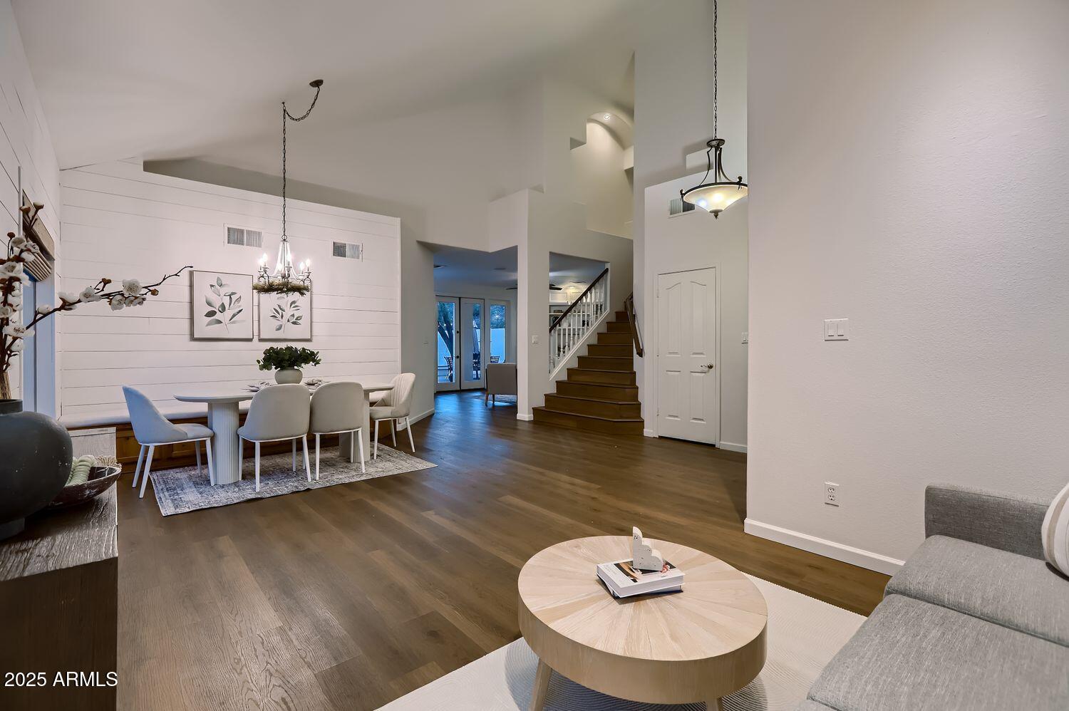 761 E MOUNTAIN SKY Avenue