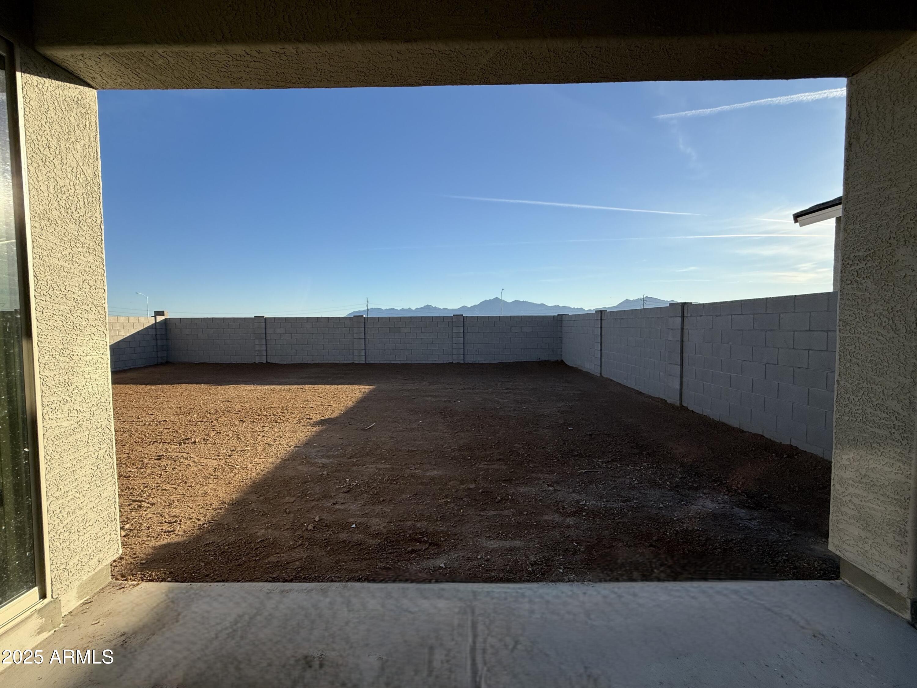 9549 W TAMARISK Avenue