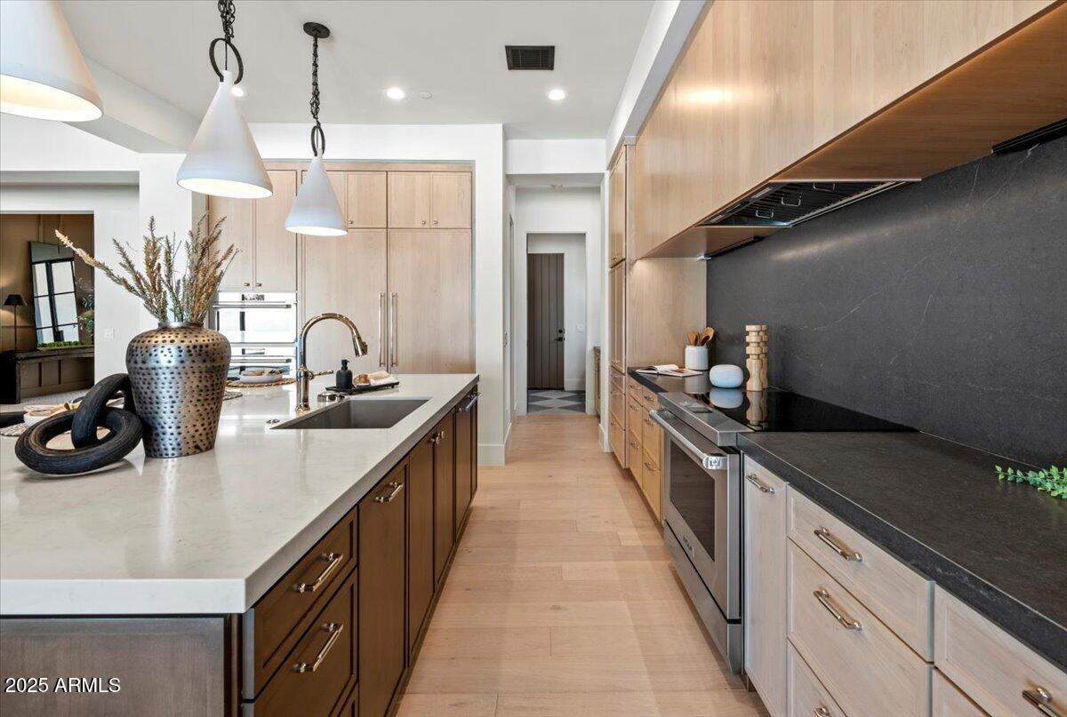 8108 E DEL CRISTAL Drive