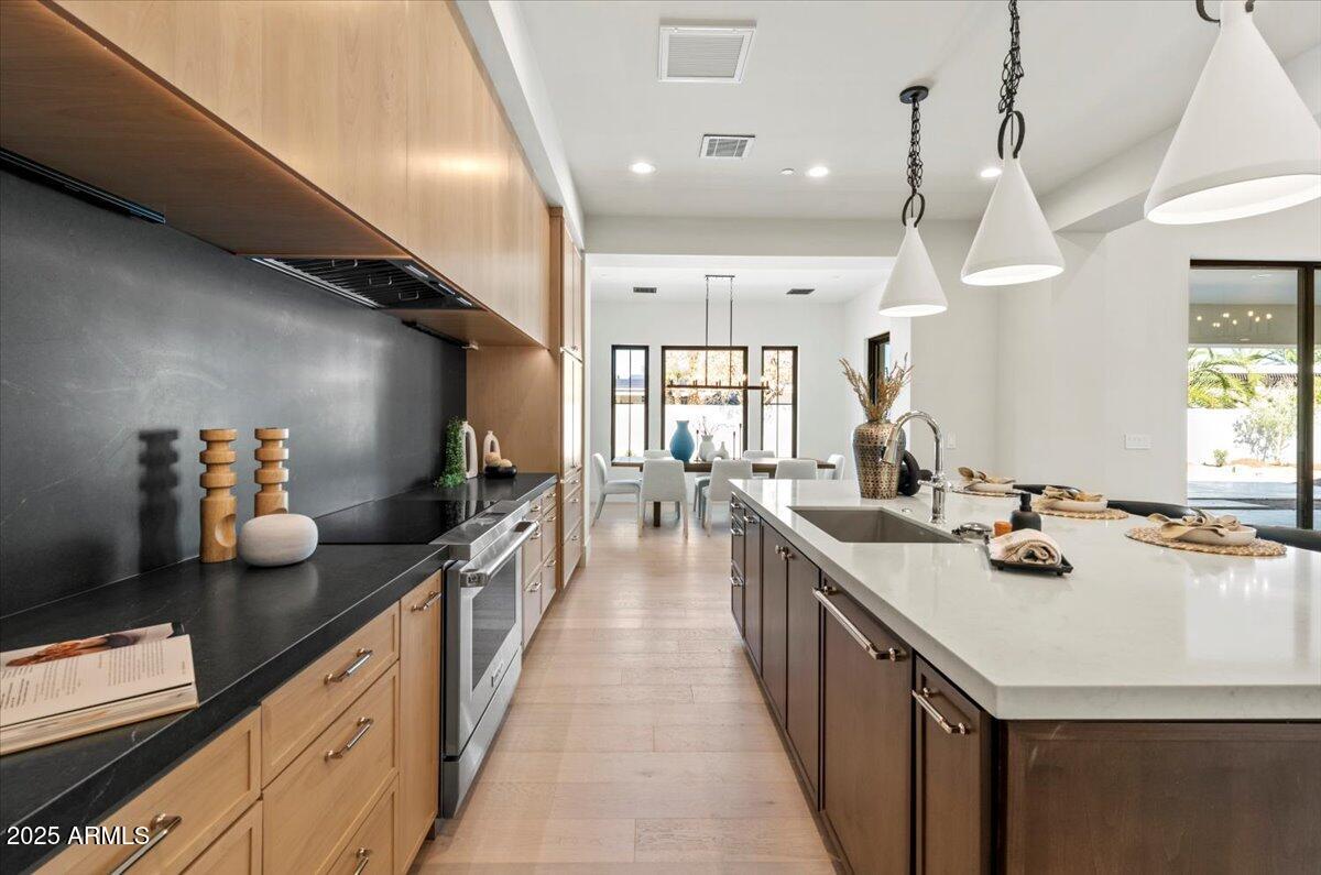 8108 E DEL CRISTAL Drive