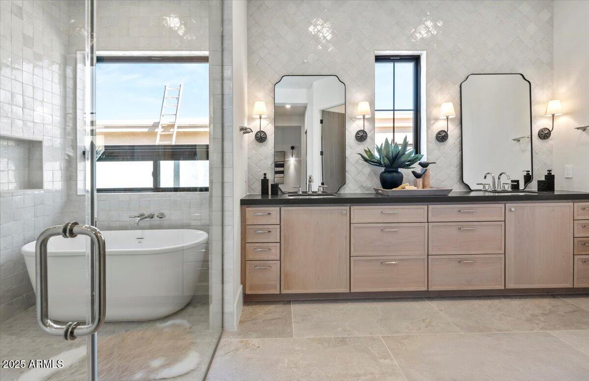 8108 E DEL CRISTAL Drive