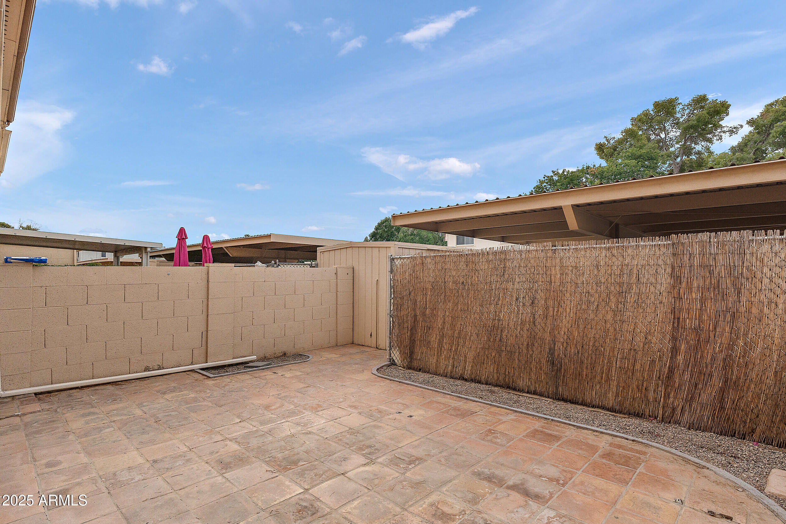 1617 E SOUTHERN Avenue