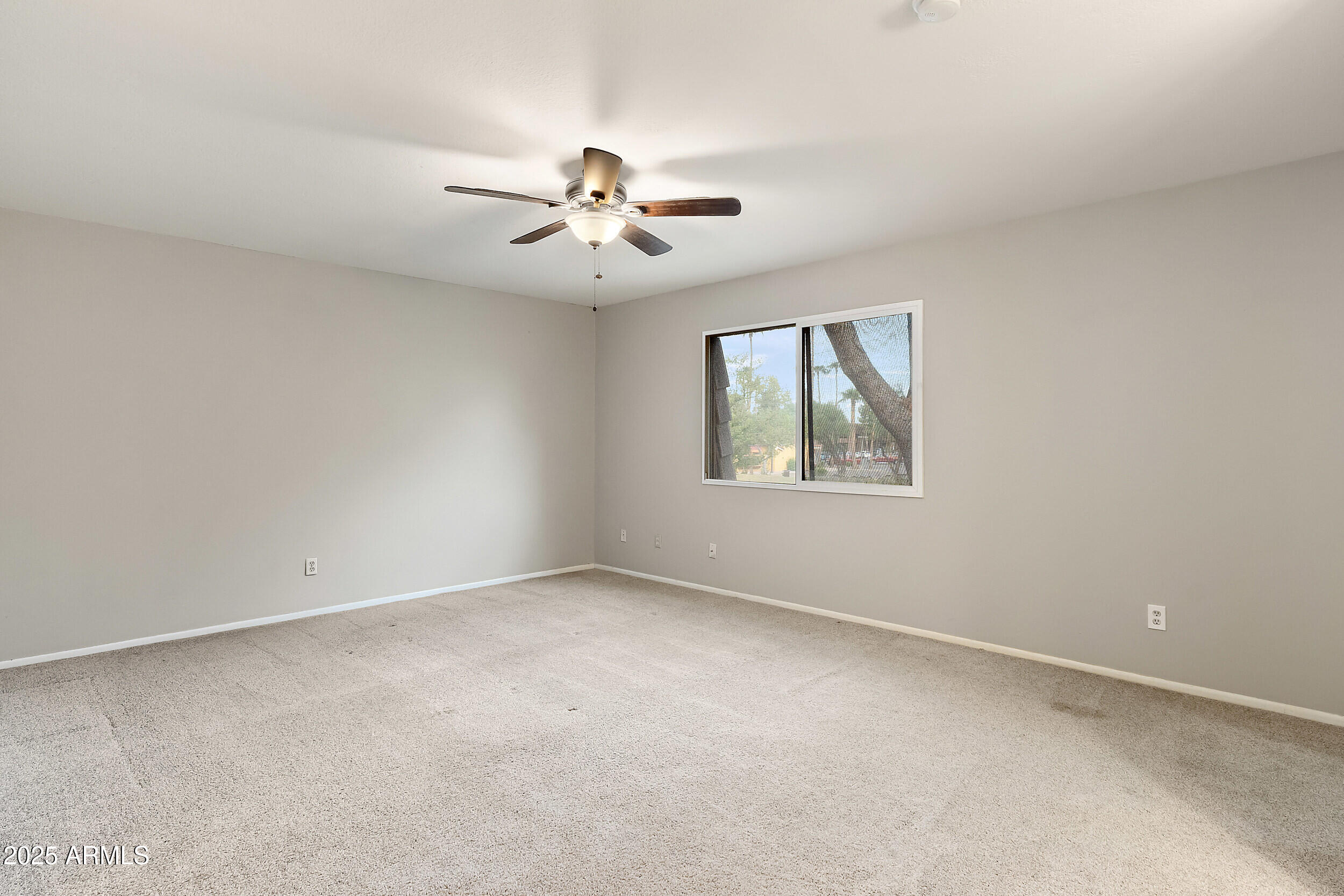 1617 E SOUTHERN Avenue