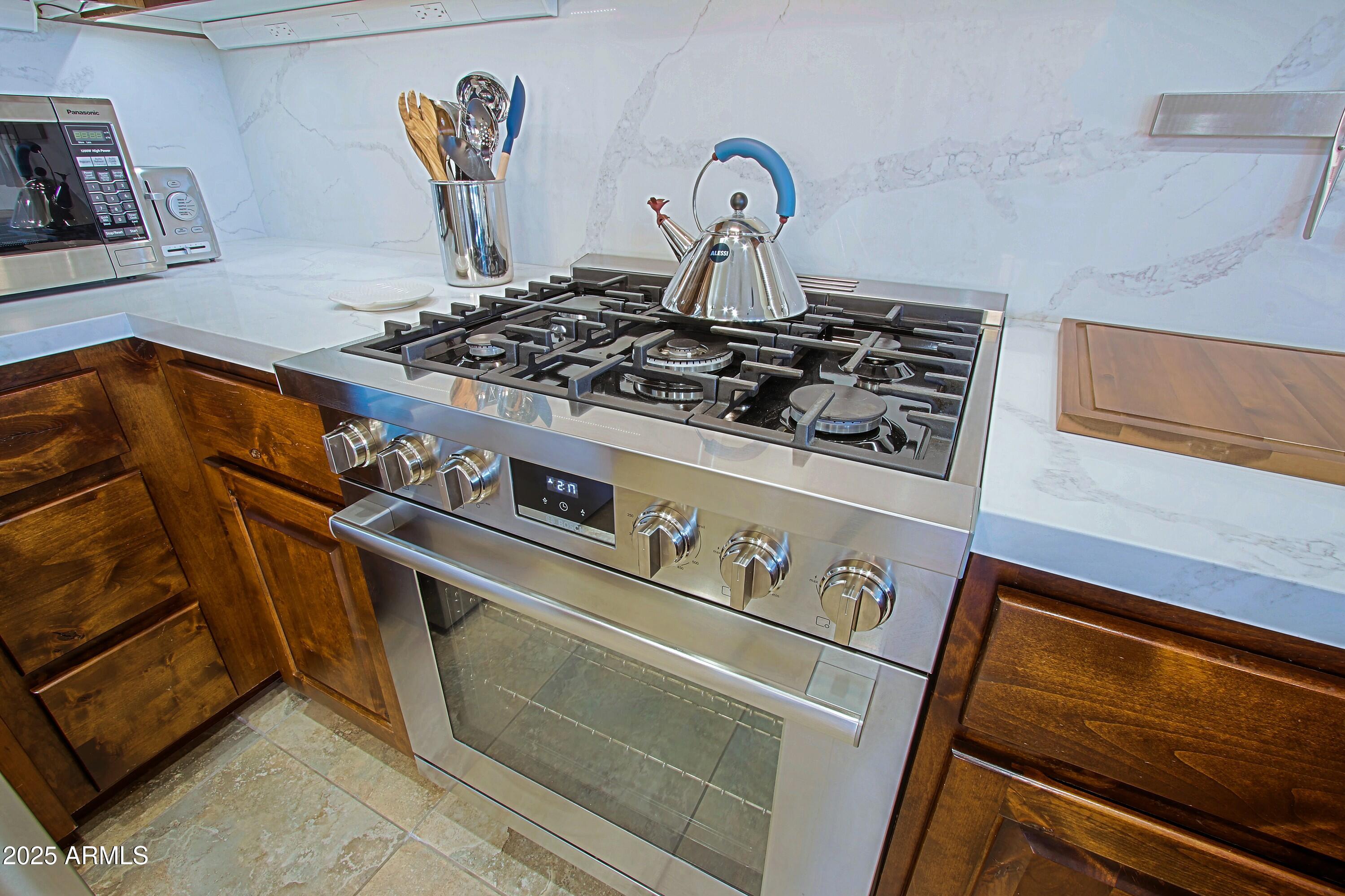 20750 N 87TH Street, 2115