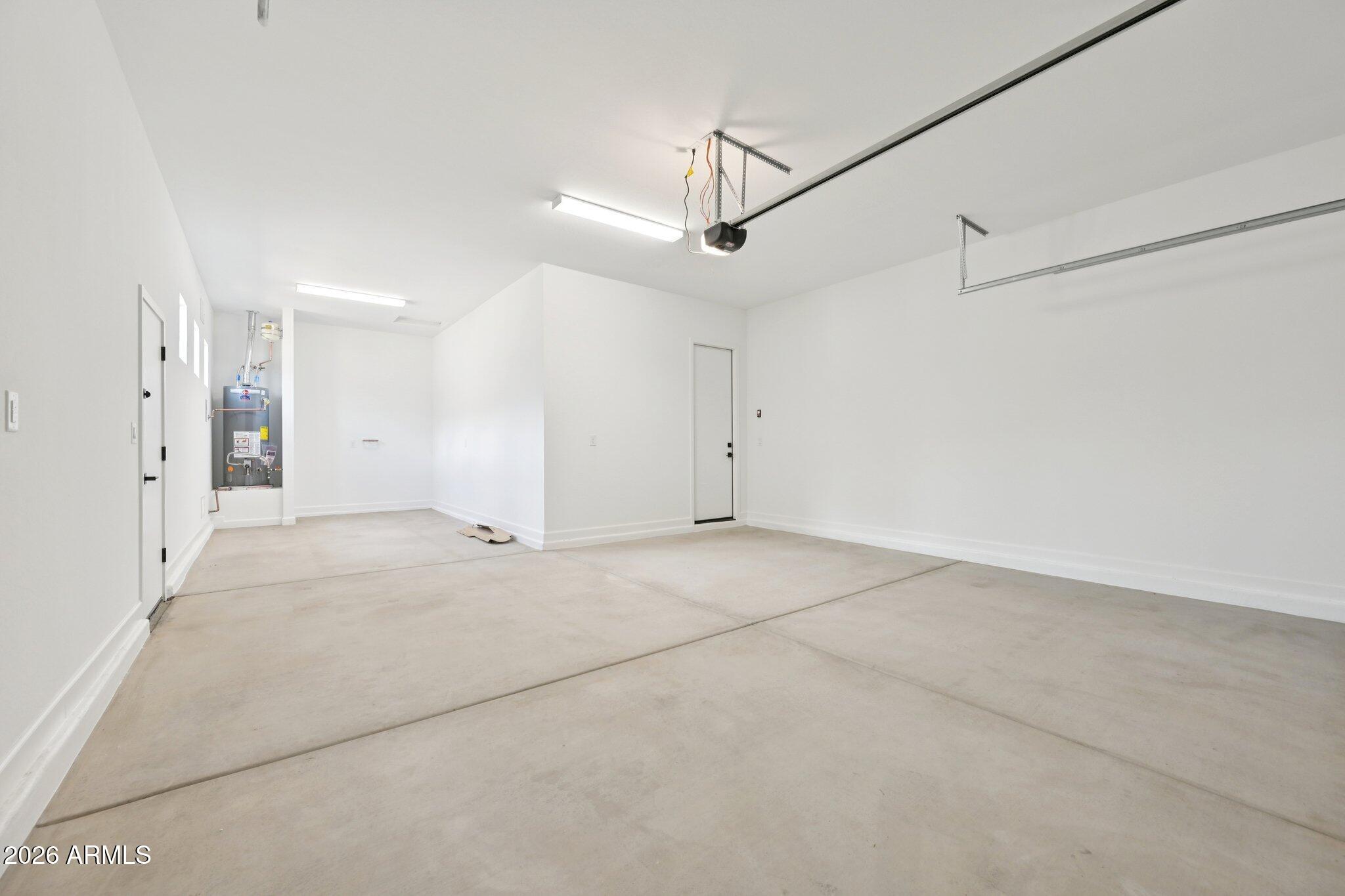 22913 E TWIN ACRES Drive