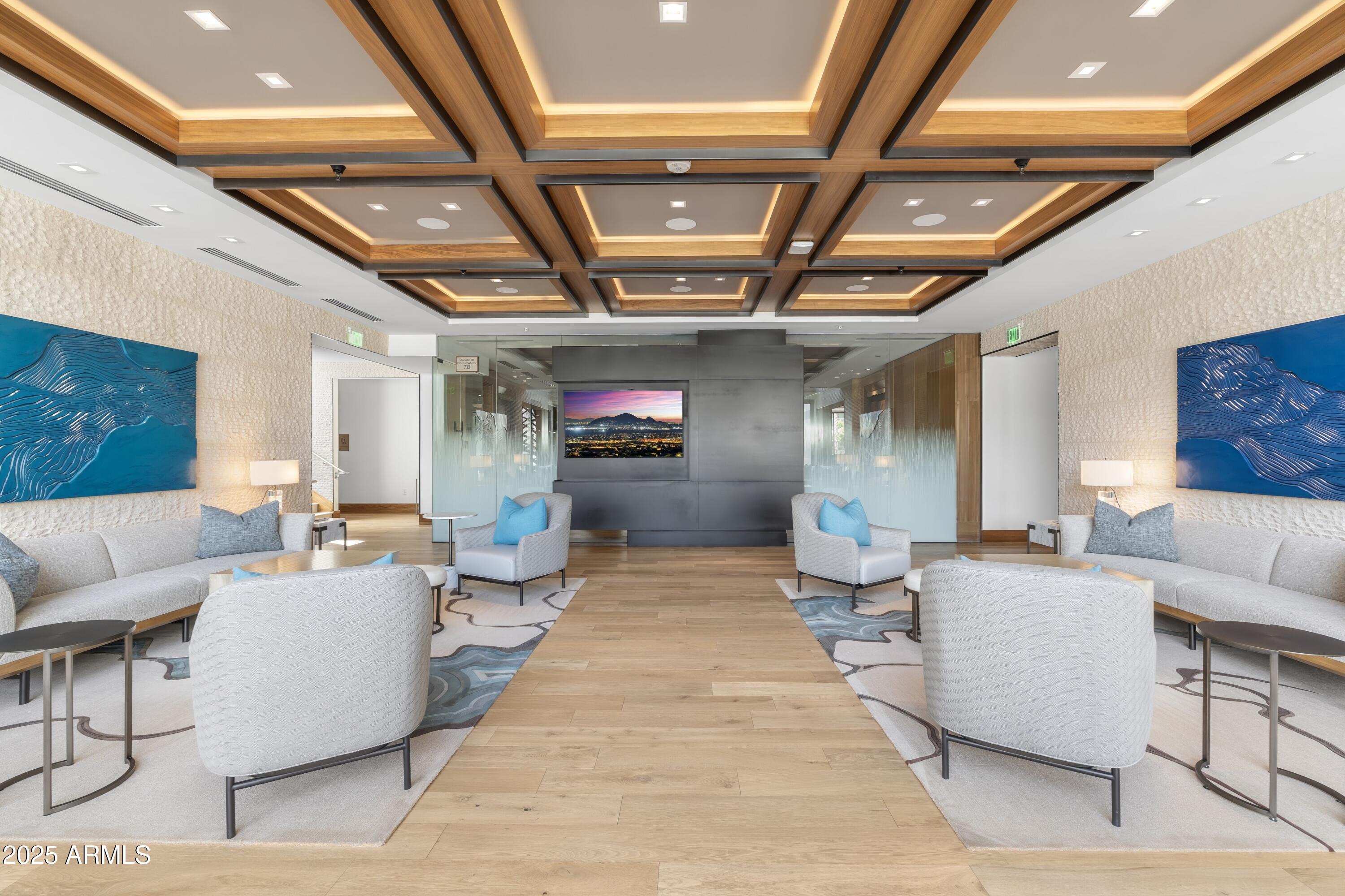 6587 N PALMERAIE Boulevard, 2041