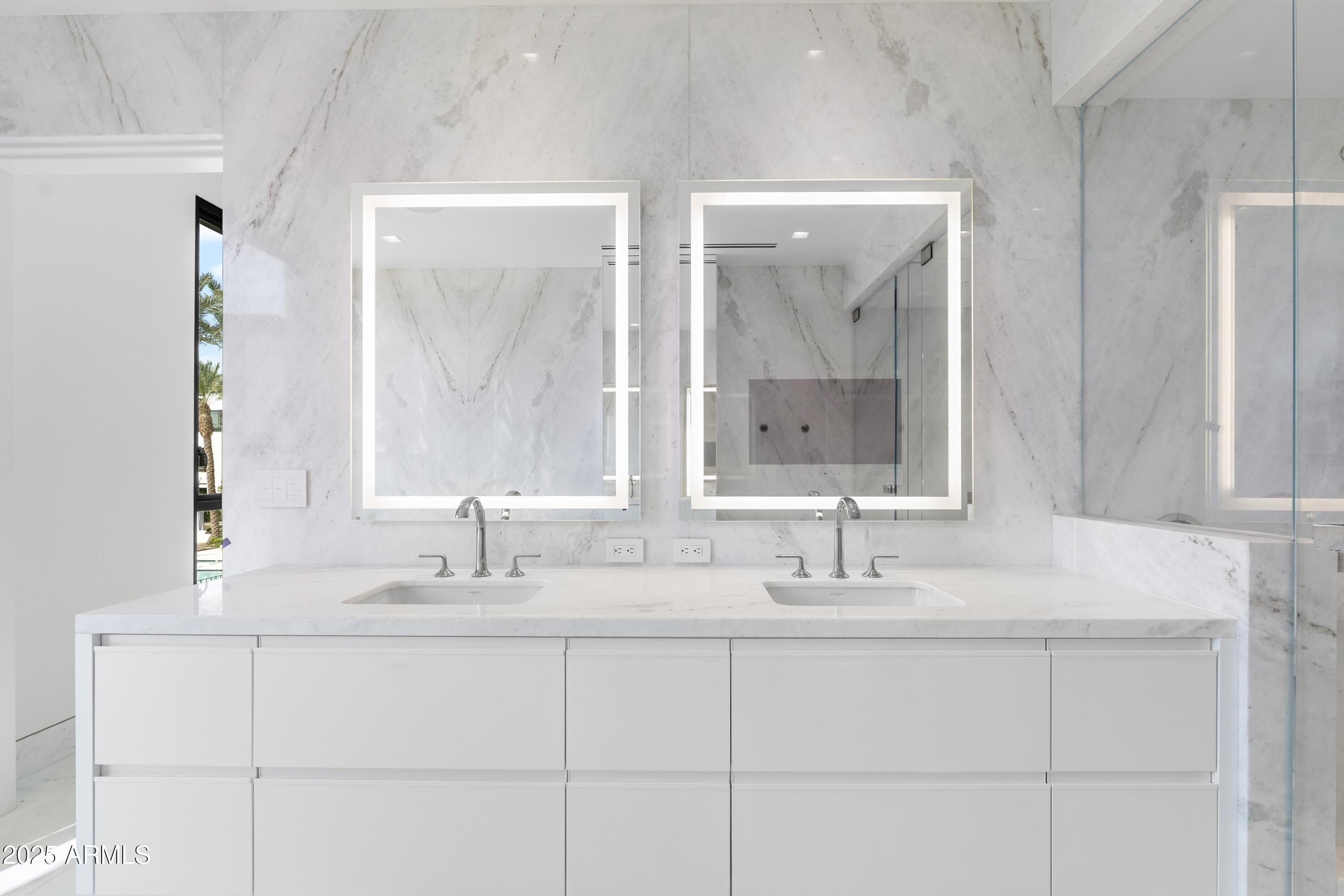 6587 N PALMERAIE Boulevard, 2041