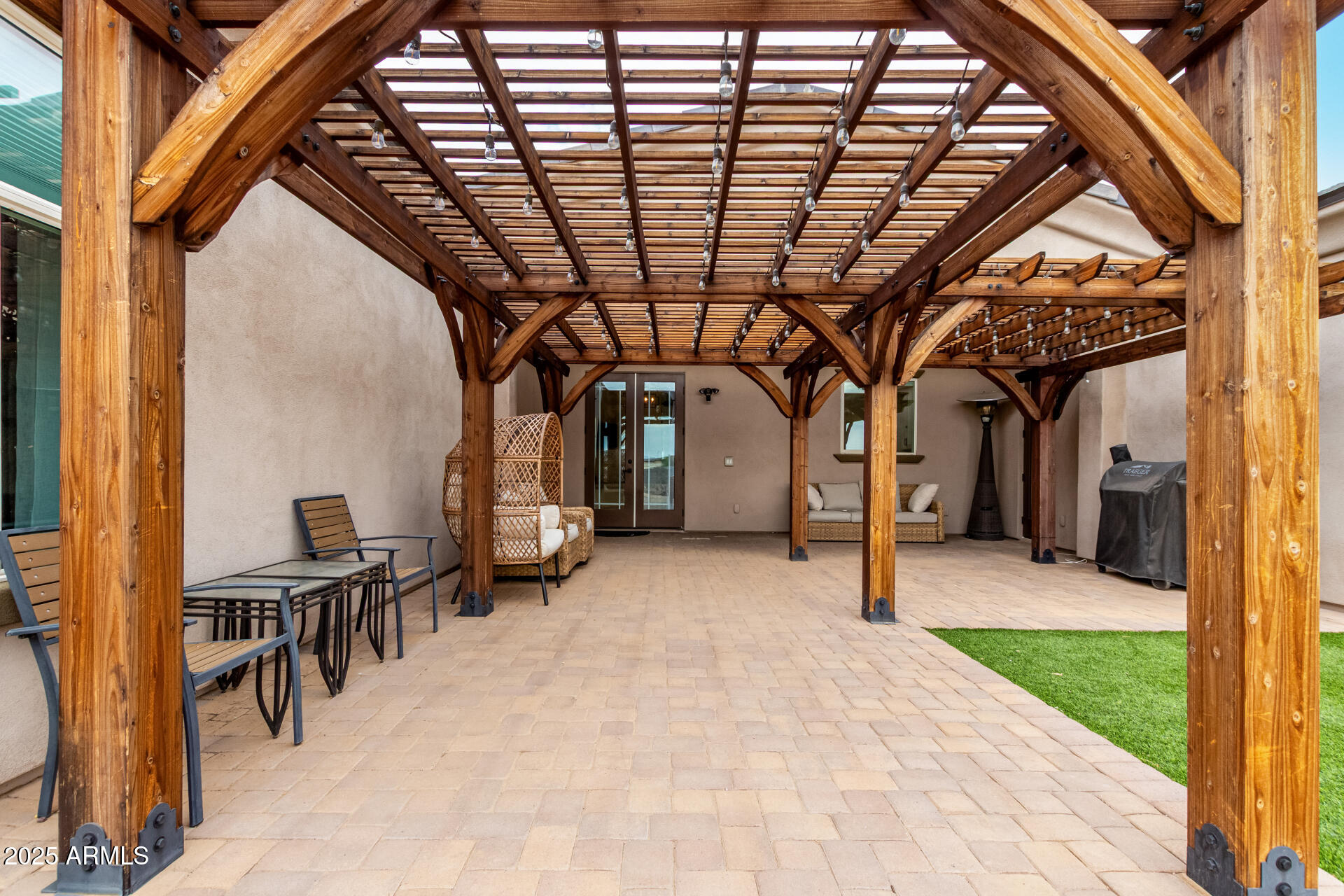 19731 W AMELIA Avenue