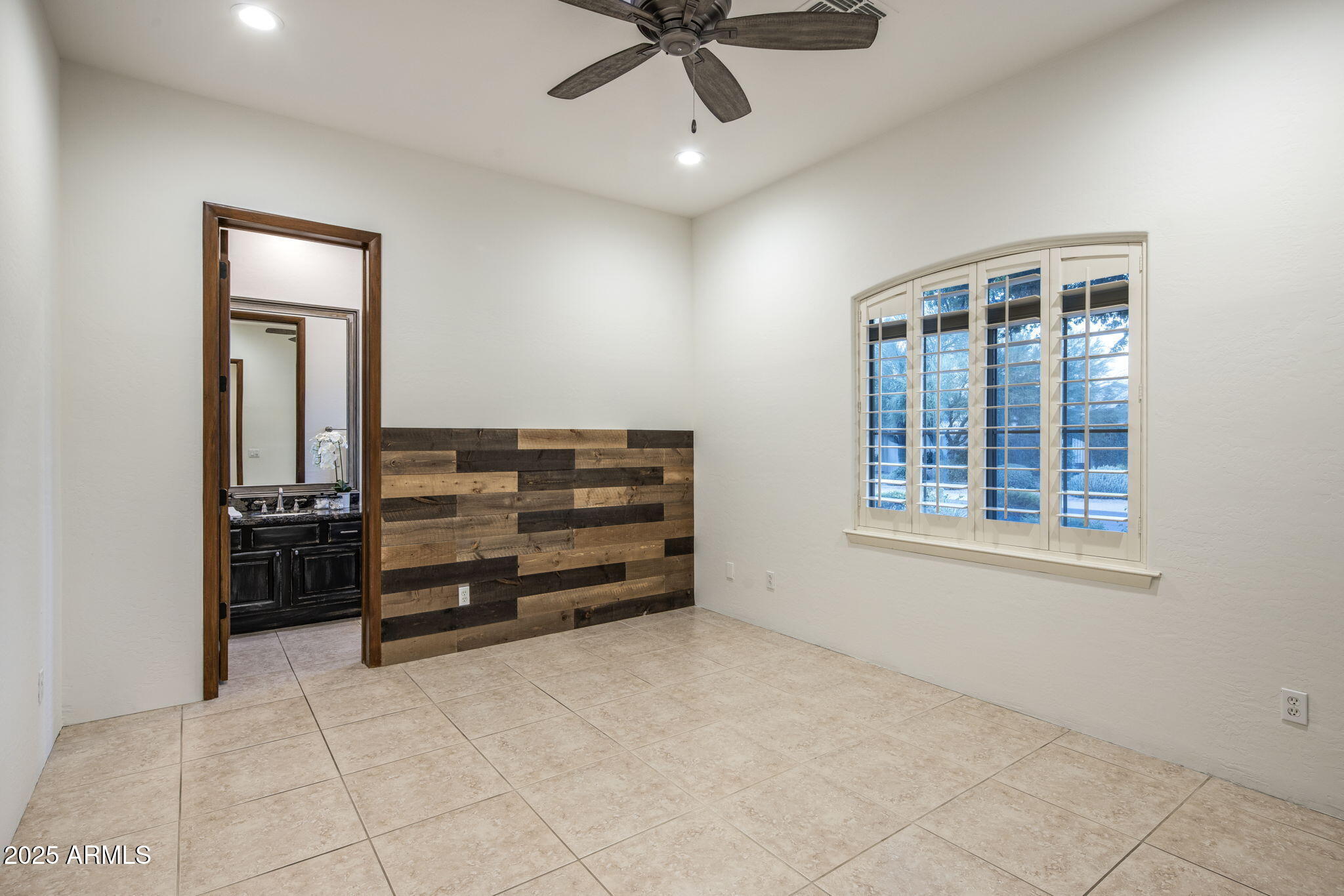 7846 E CANDELARIA Drive