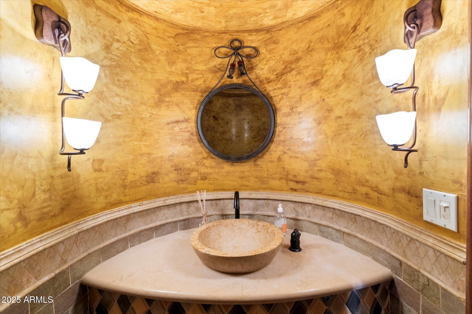 6402 E CHAPARRAL Road