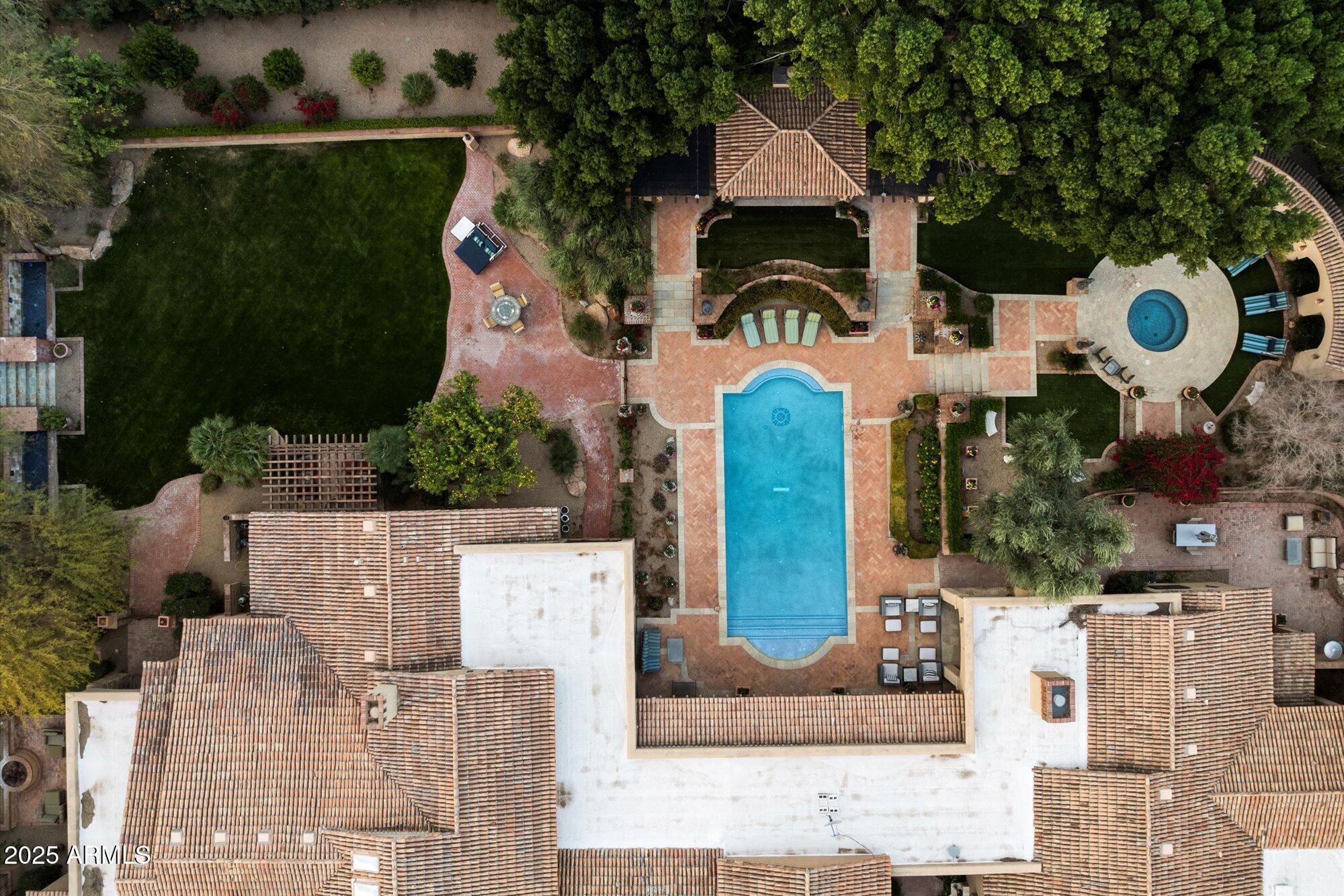 6402 E CHAPARRAL Road