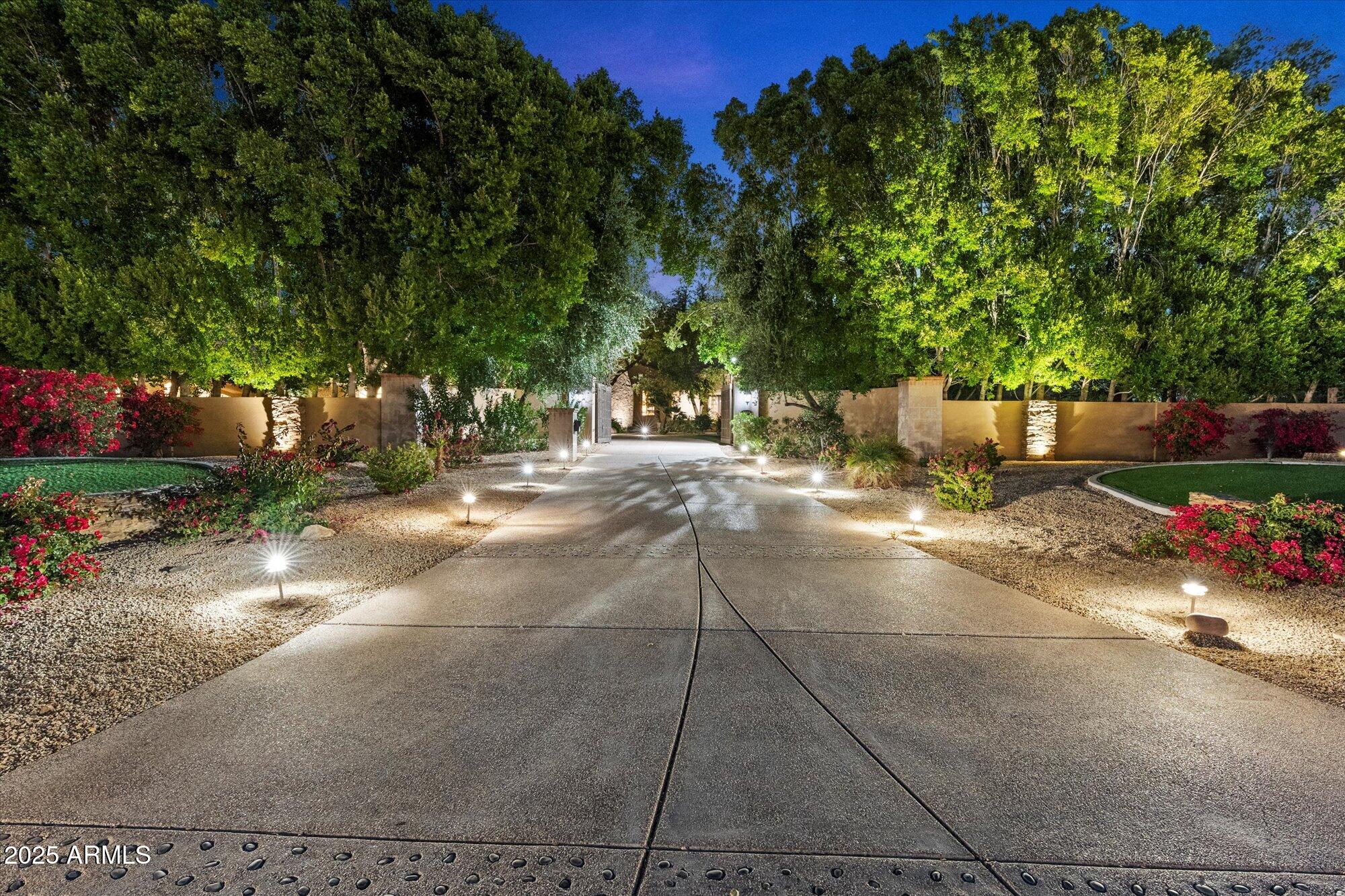 6402 E CHAPARRAL Road